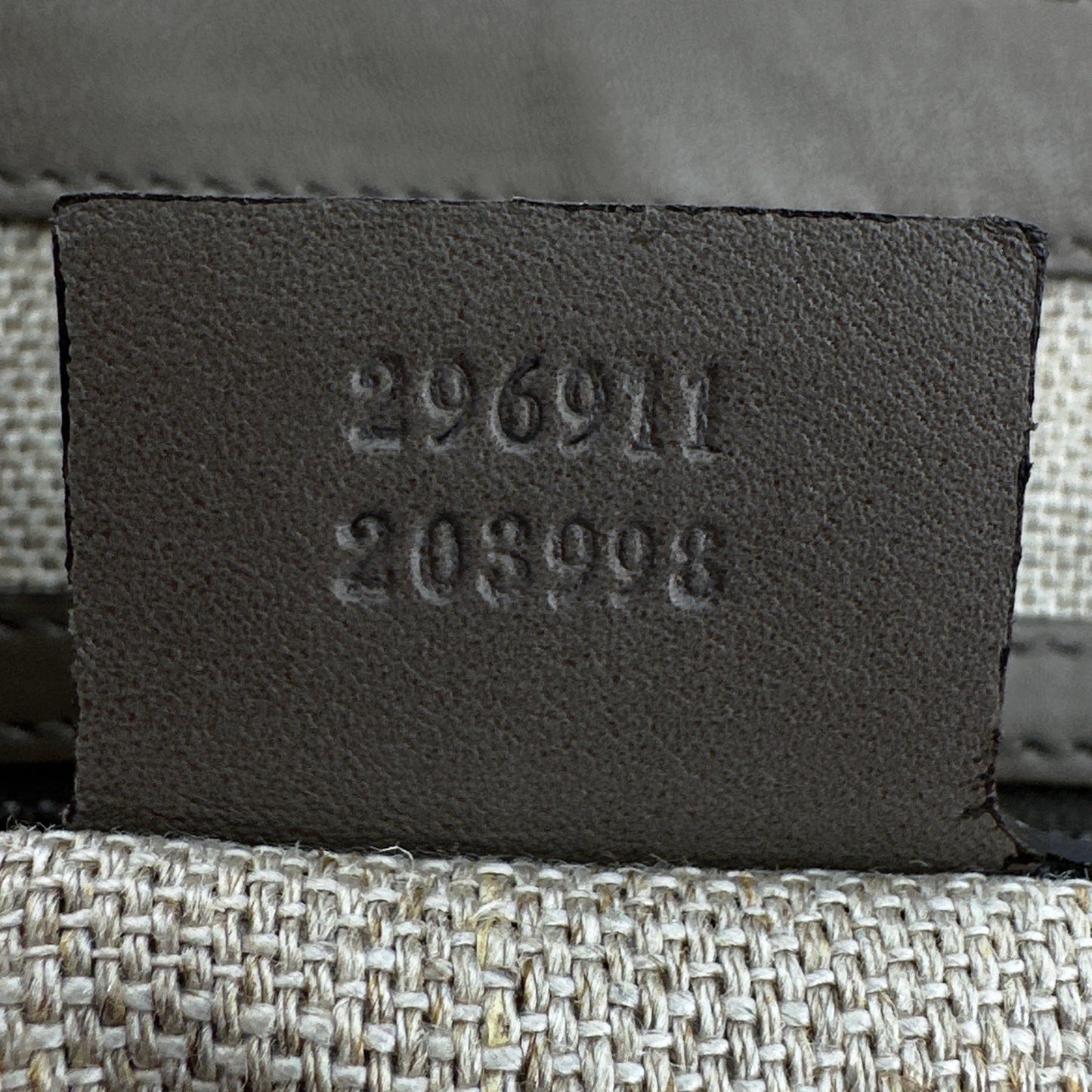 GUCCI Duilio Brogue Zip Around Leather Clutch Bag