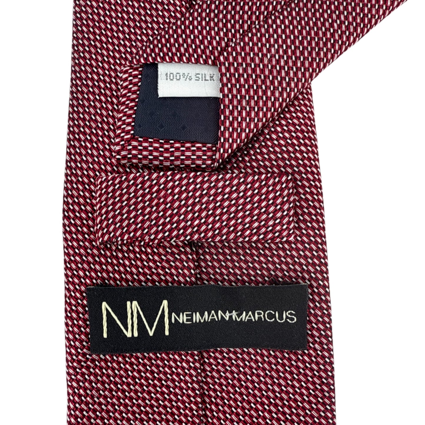 NEIMAN MARCUS Silk Tie in Red