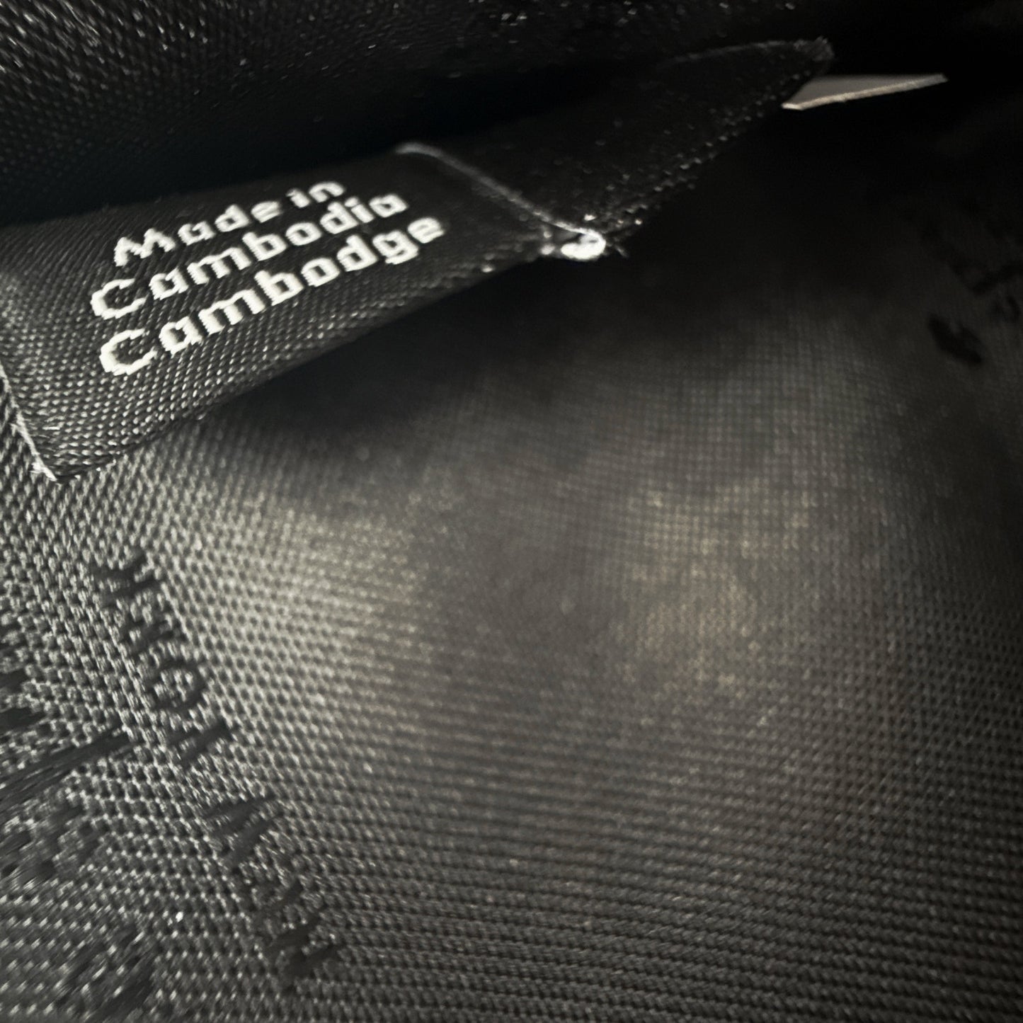 KATE SPADE New York Lucy Spade Flower Small L-Zip Wristlet