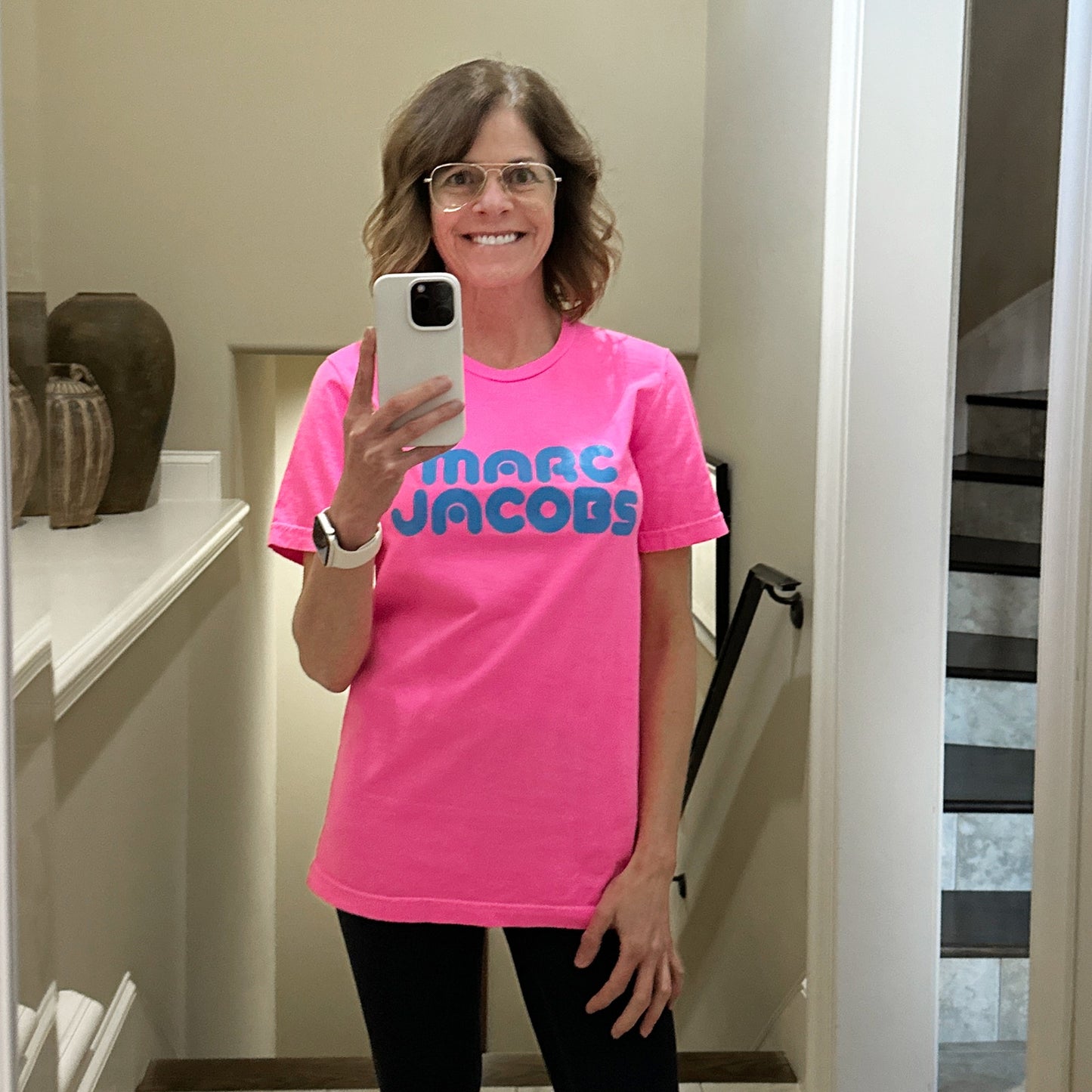 MARC JACOBS Fluorescent Logo Print Tee in Bright Pink S