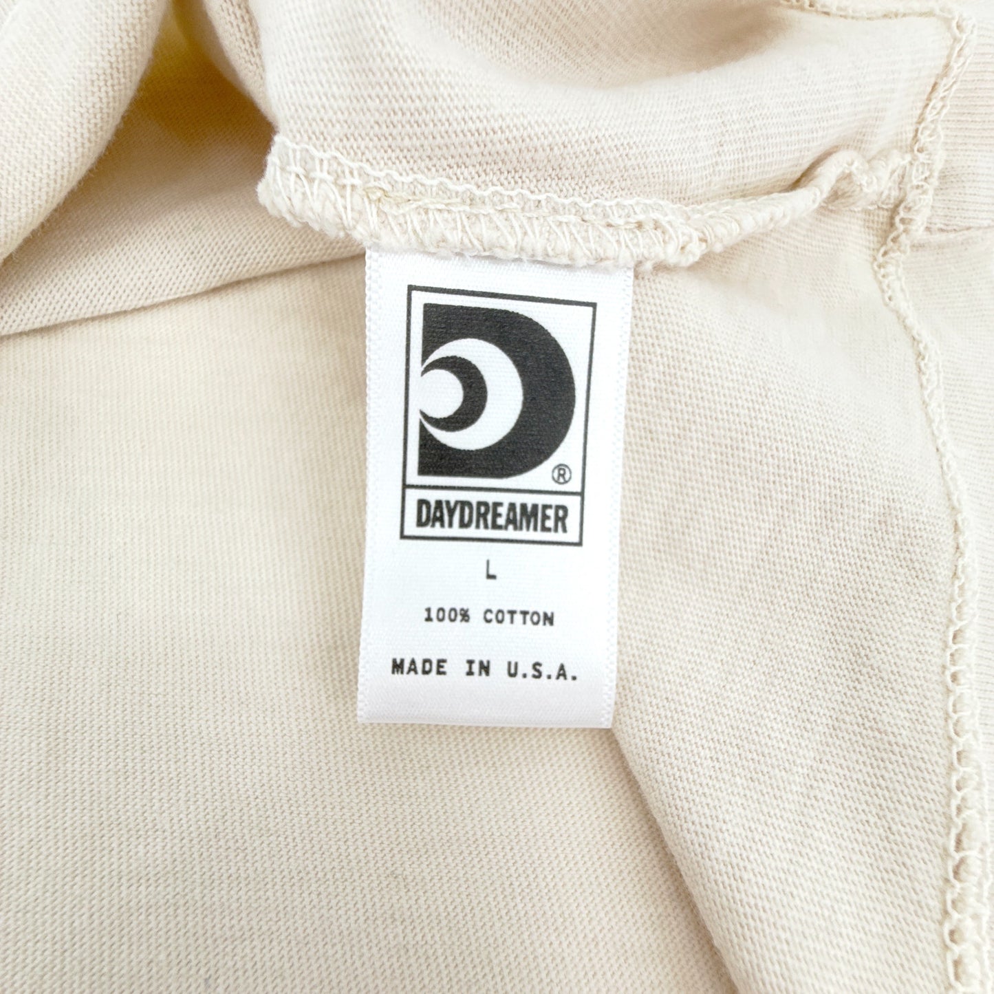DAYDREAMER Nice List Vintage Tee in Dirty White L