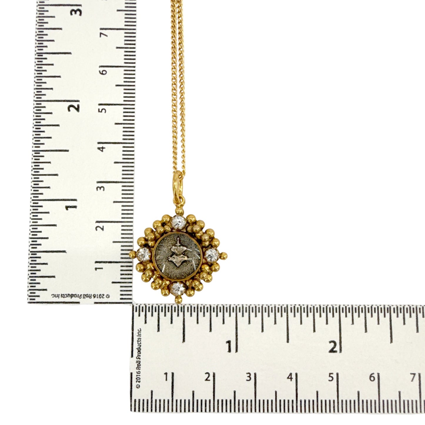 VIRGINS SAINTS & ANGELS VSA Petite Cloister Charm Sacred Heart Necklace in Gold