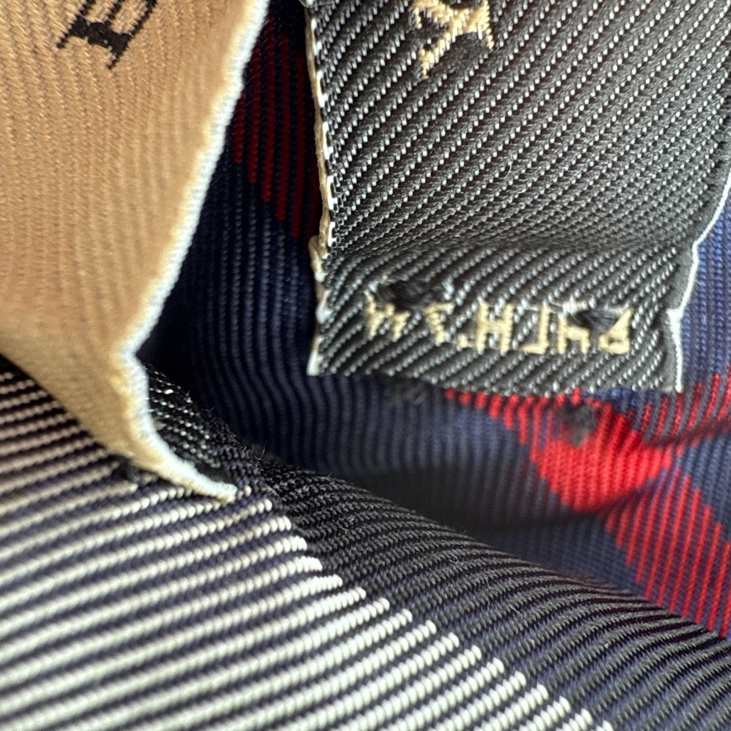 BURBERRY Manston Modern-Cut Check Silk Tie in Navy