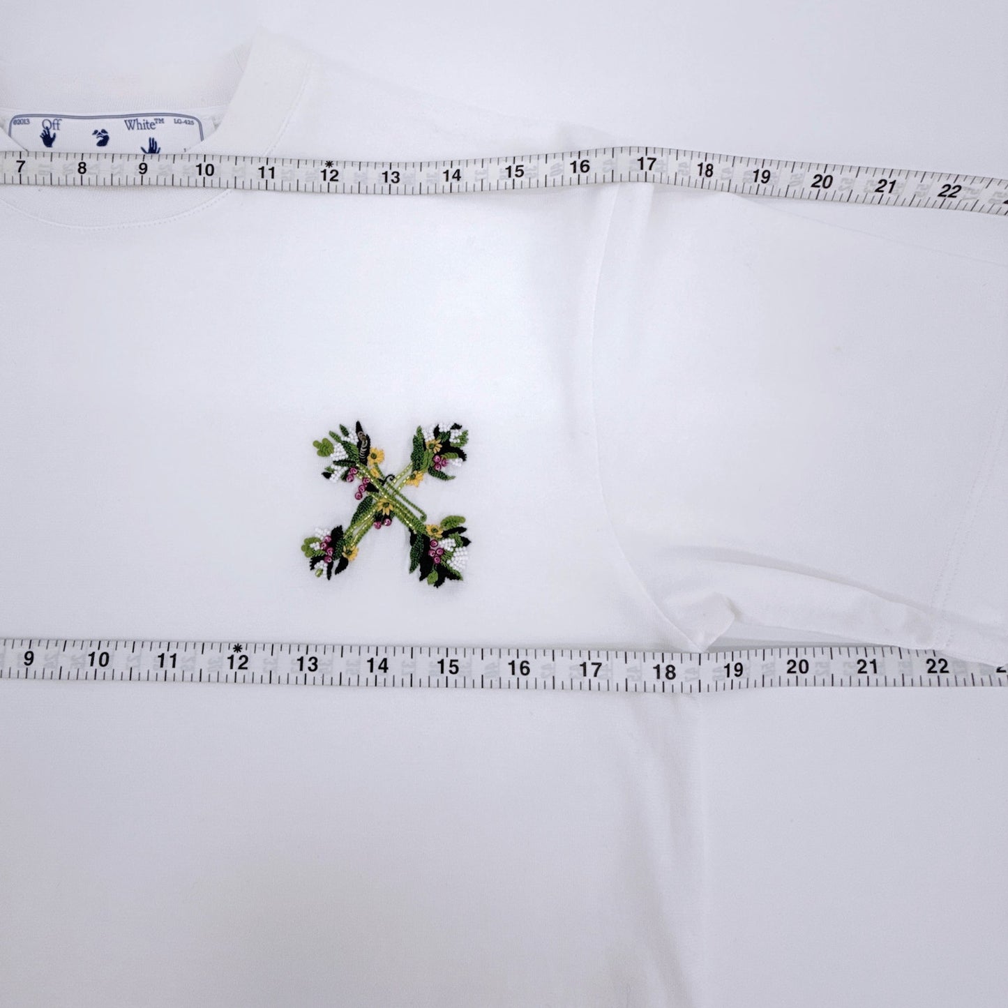 OFF WHITE Embroidered Mini Floral Arrows Tee S