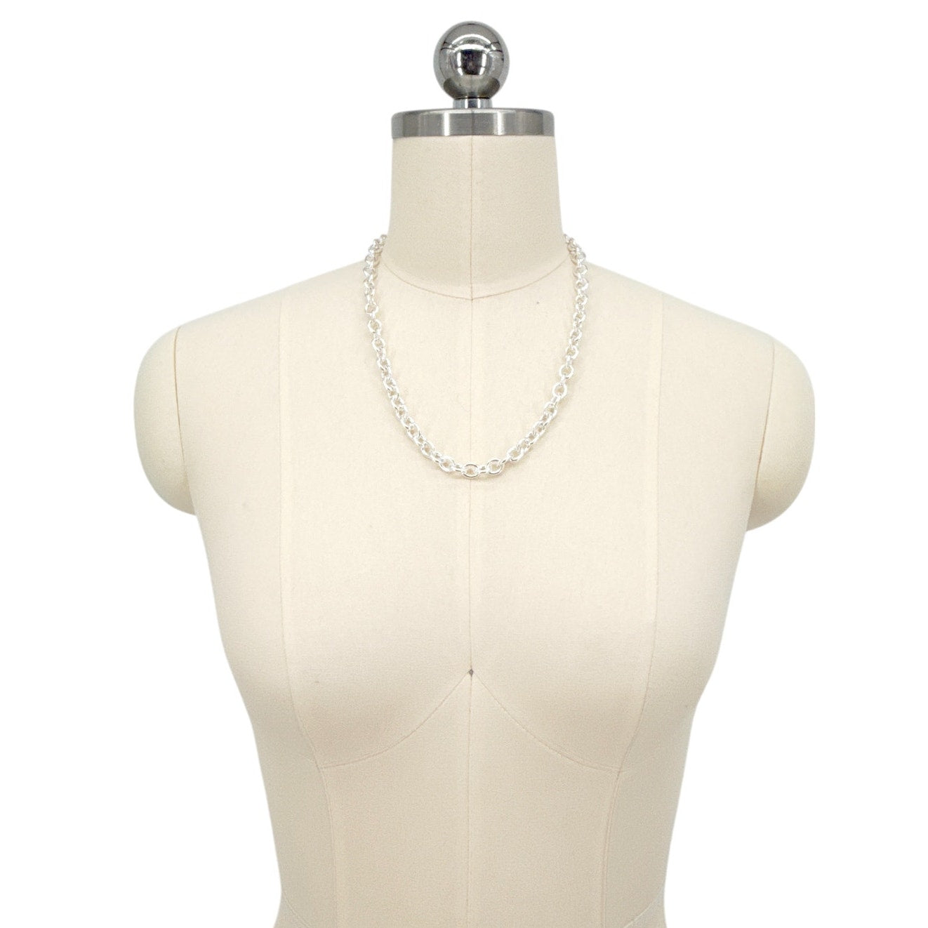 VIRGINS SAINTS & ANGELS VSA The Diva Chain in Silver