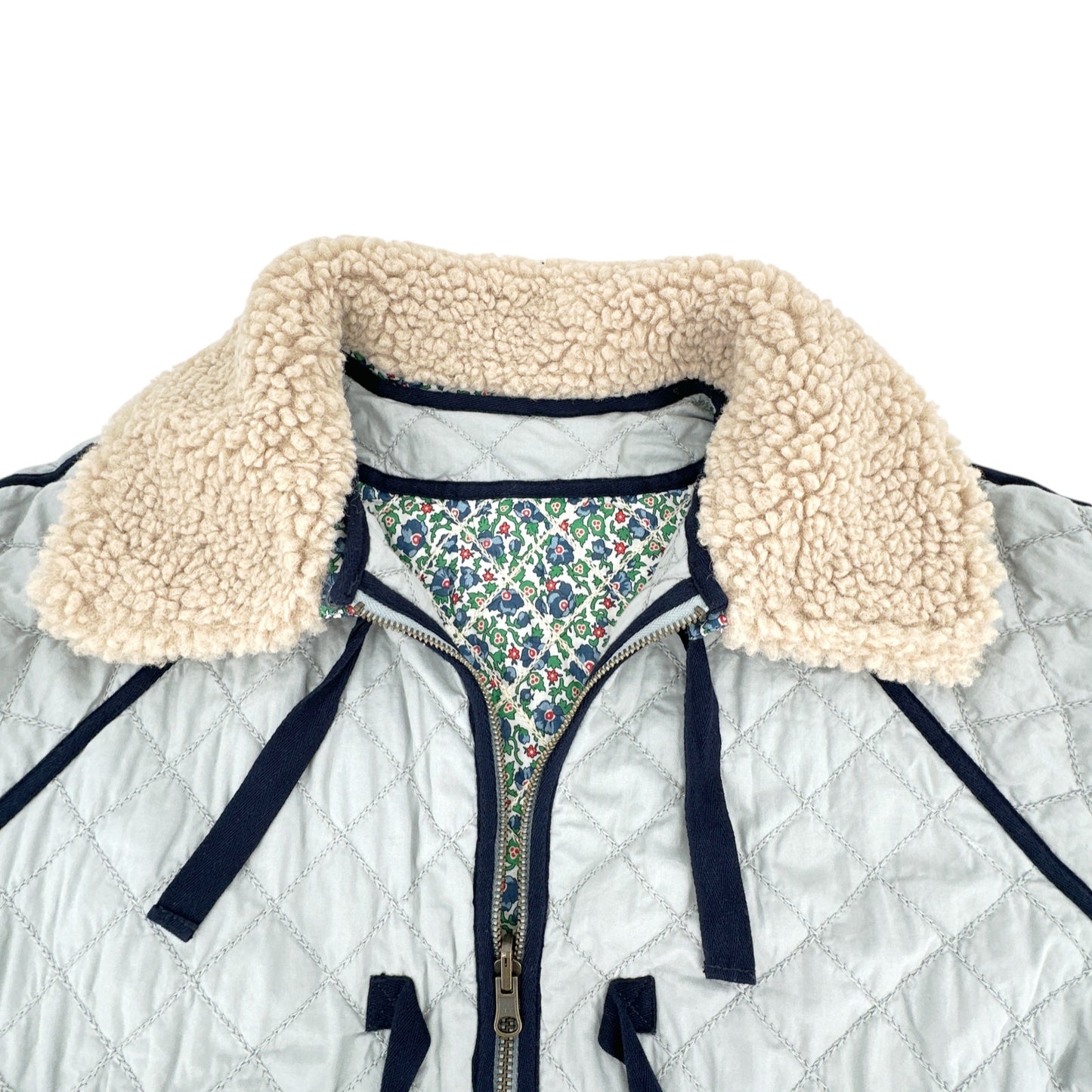 THE GREAT. The Short Quilted Reversible Jacket in Stone Blue 0|XS