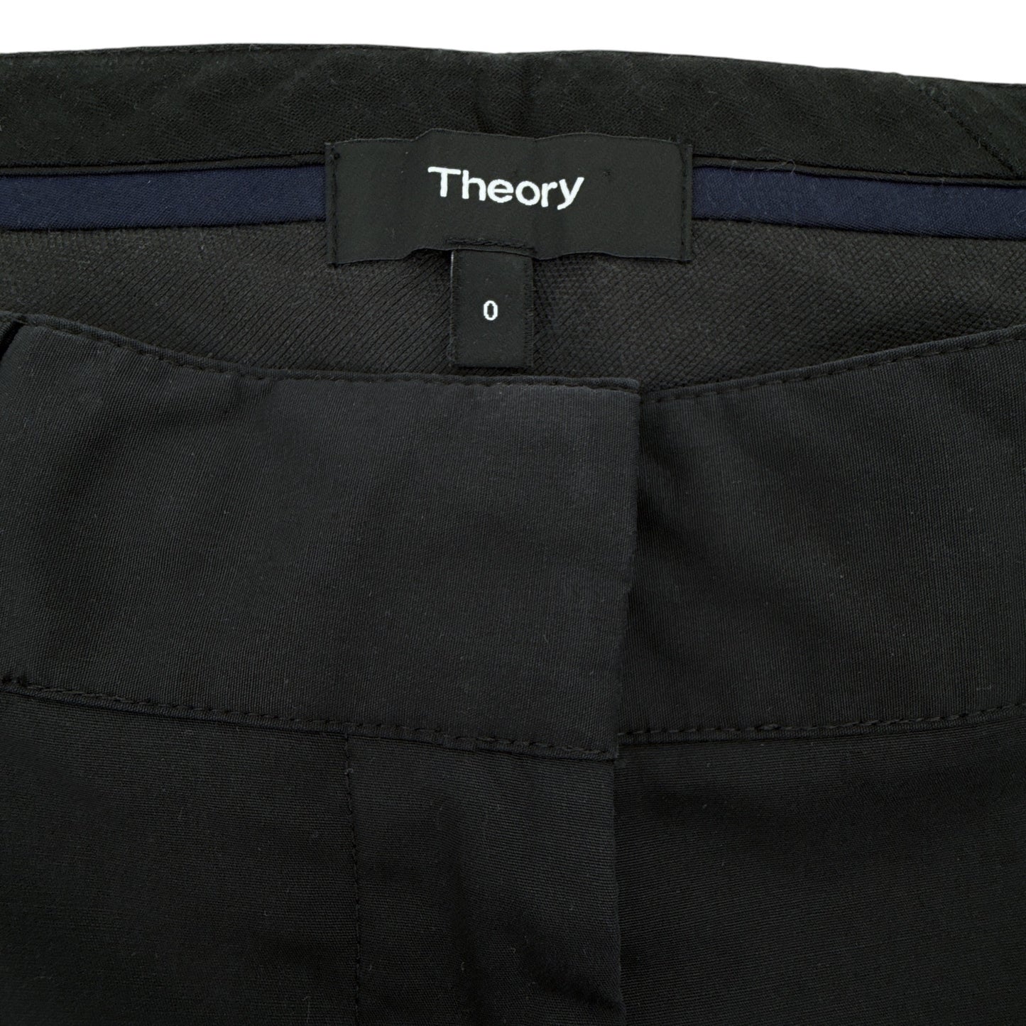THEORY Calila 2-Light Shorts in Black 0