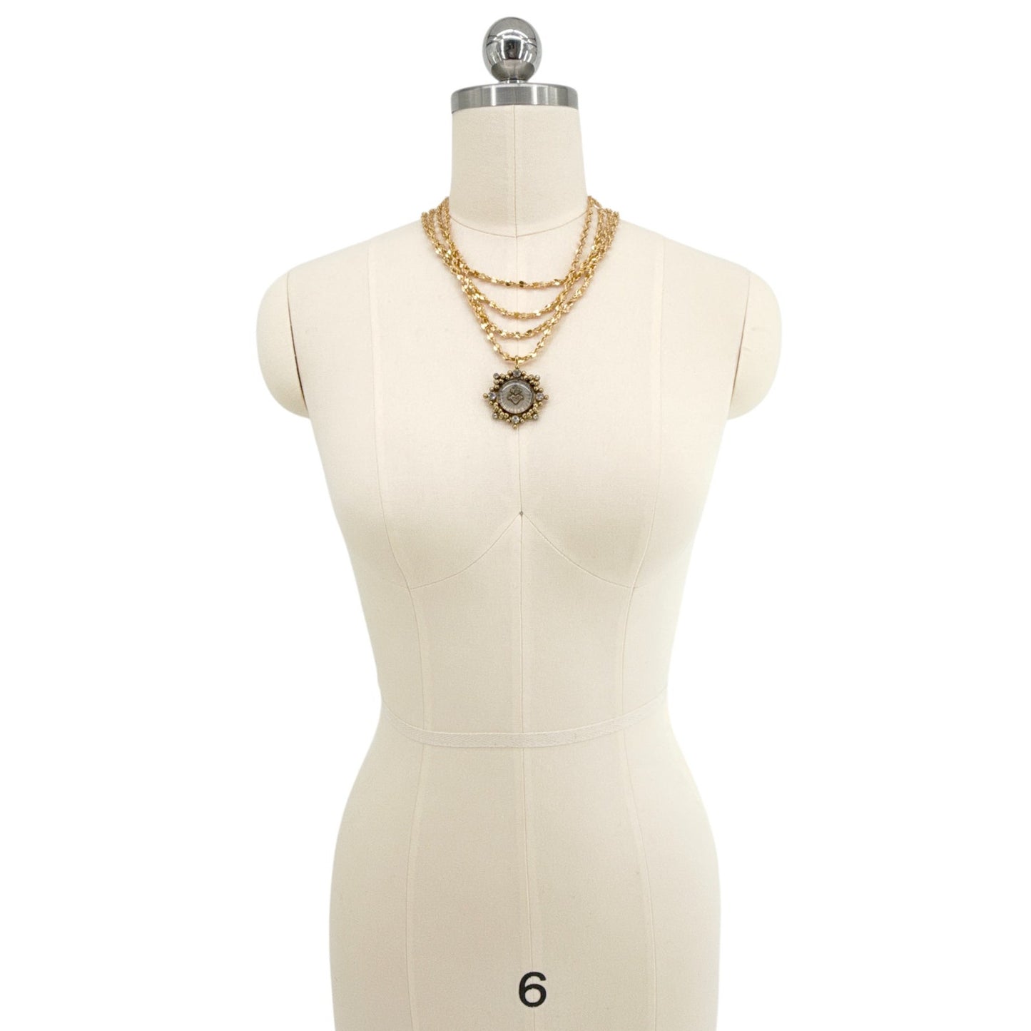 VIRGINS SAINTS & ANGELS VSA Love Chain Necklace in Gold