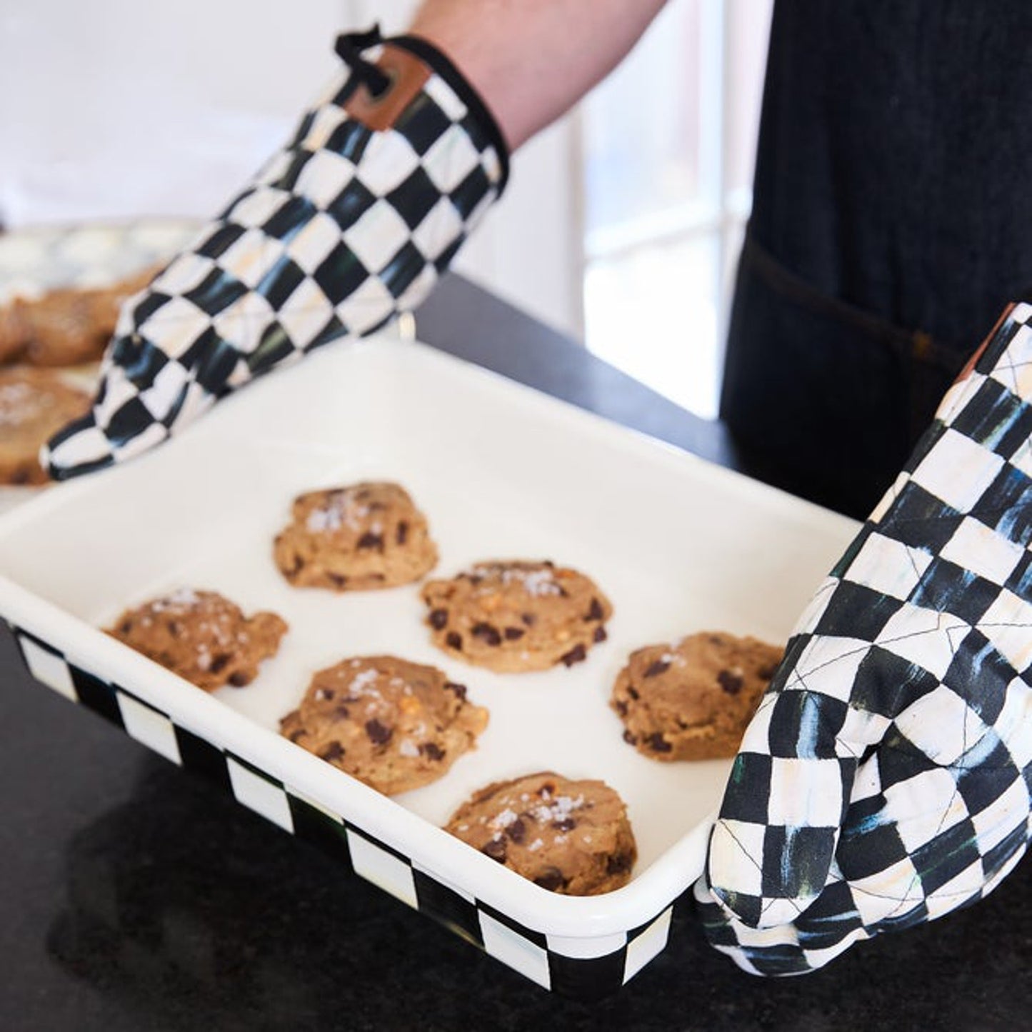 MACKENZIE-CHILDS Courtly Check Bistro Oven Mitt