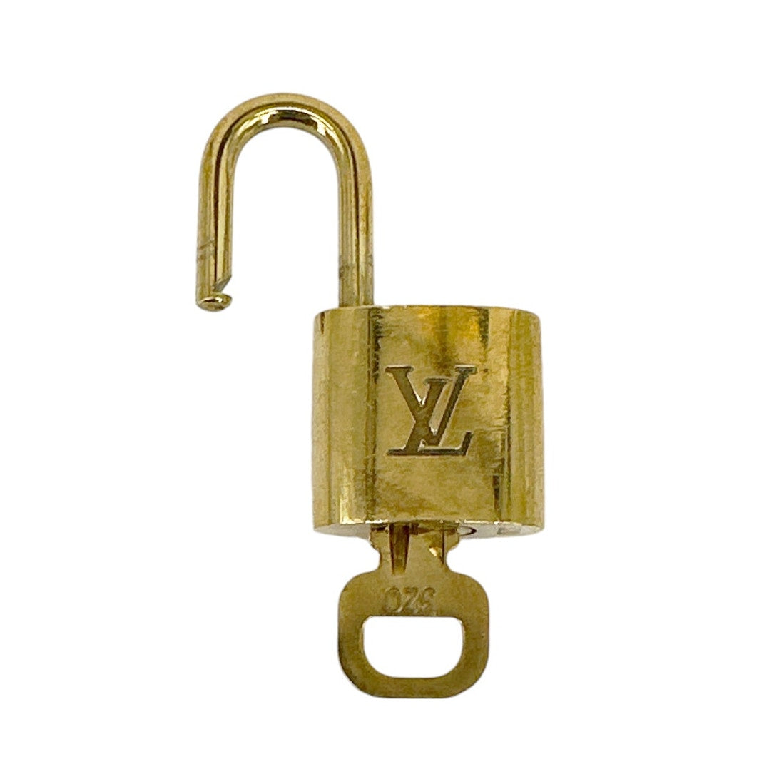 LOUIS VUITTON Padlock & Key #320