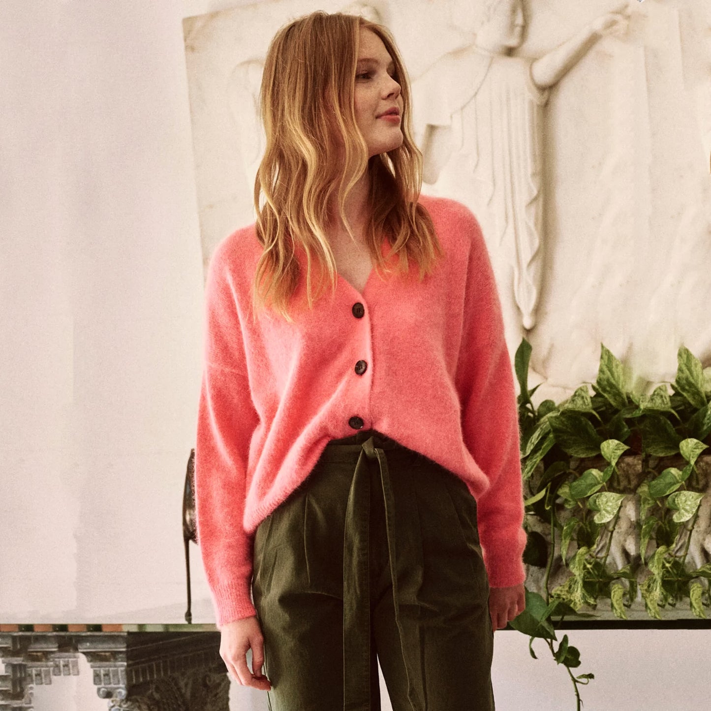 THE GREAT. The Fluffy Slouch Cardigan in Cherry Blossom 0|XS