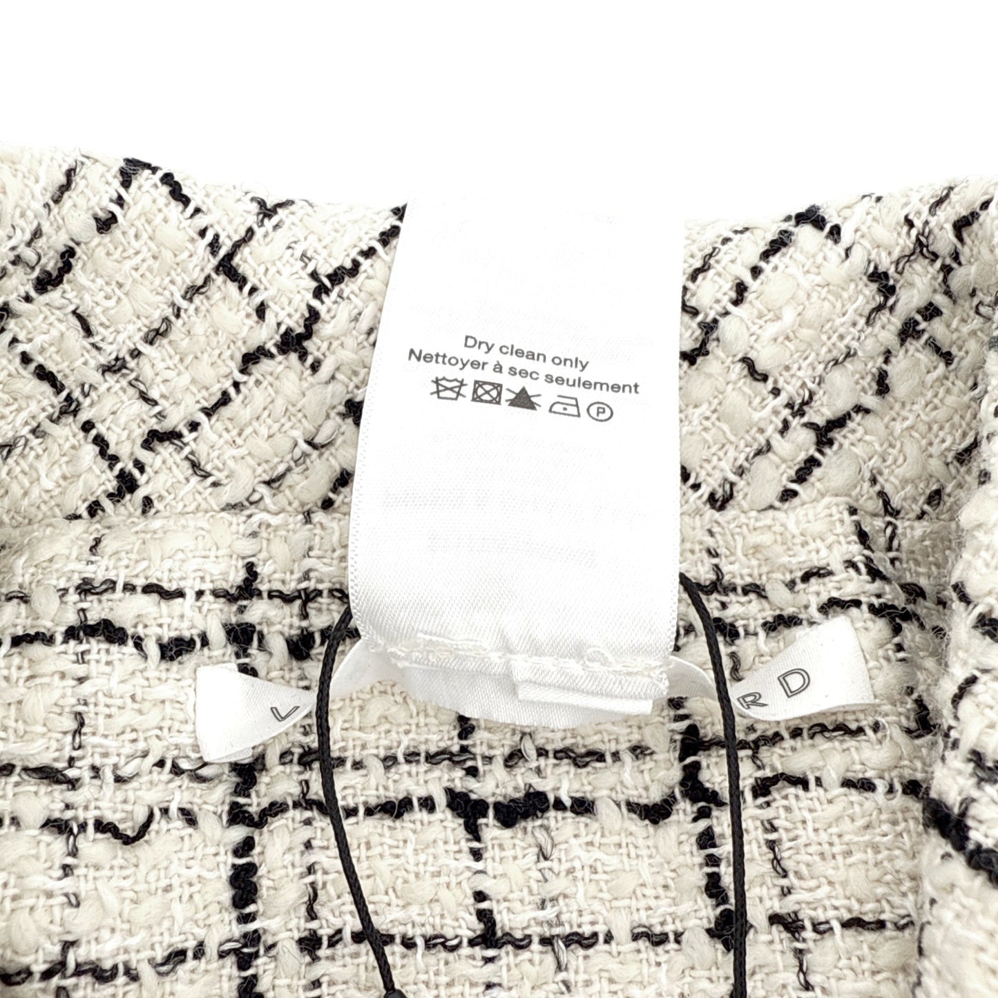 VERONICA BEARD Piney Dickey in White & Black