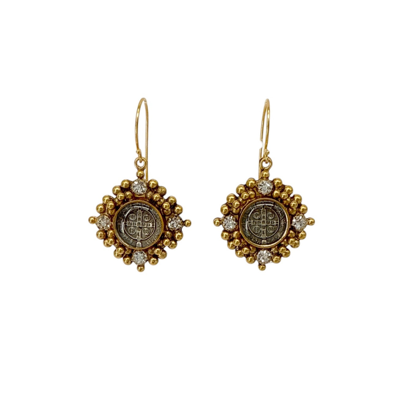 VIRGINS SAINTS & ANGELS VSA Petite Cloister Earrings San Benito in Gold