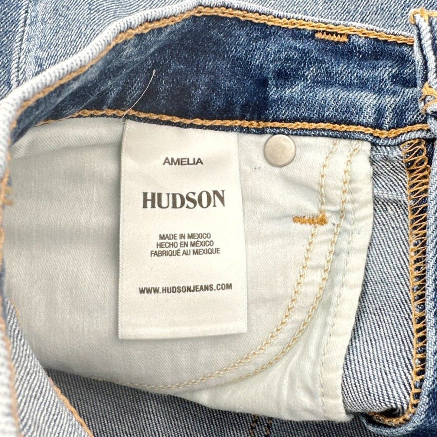 HUDSON Amelia Mid Rise Short in Winlelight 24