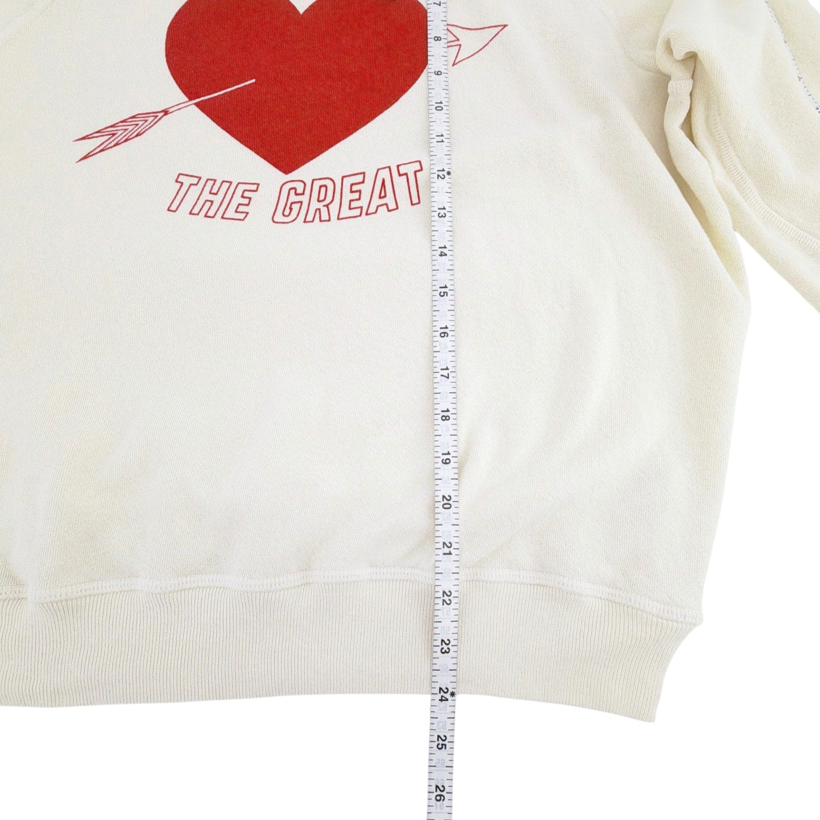 THE GREAT. The College Sweatshirt in Washed White with Red Heart Graphic 0|XS The Great.