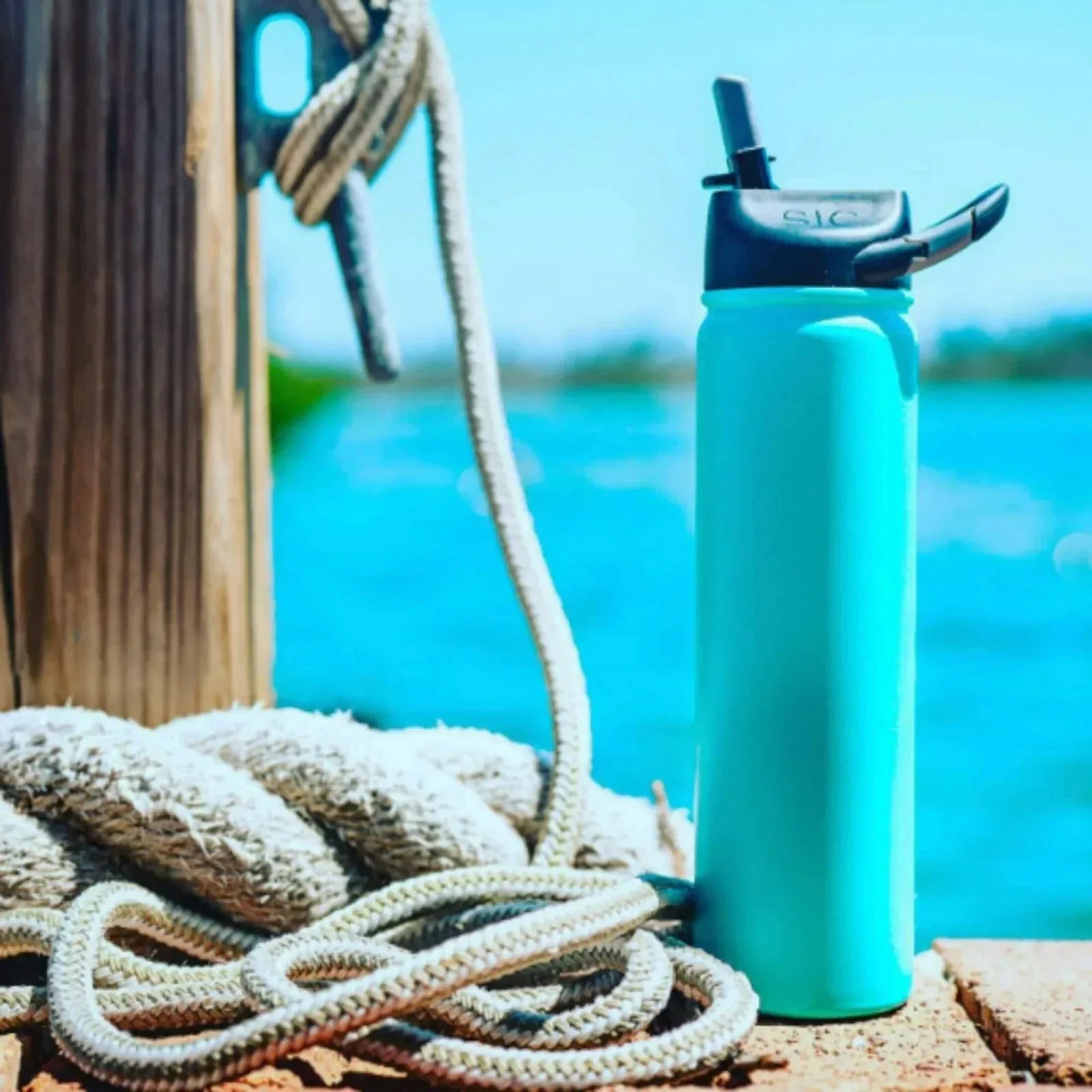SIC Seriously Ice Cold 27 oz Sport Bottle in Seafoam Bottle - flyKAMP
