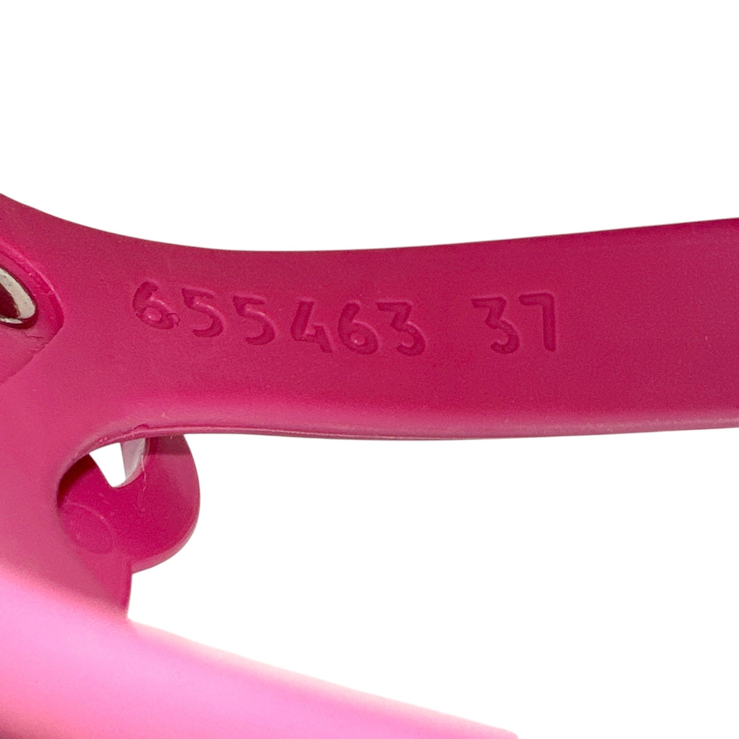 GUCCI Chevron Logo Thong Flip Flop Sandals || 37