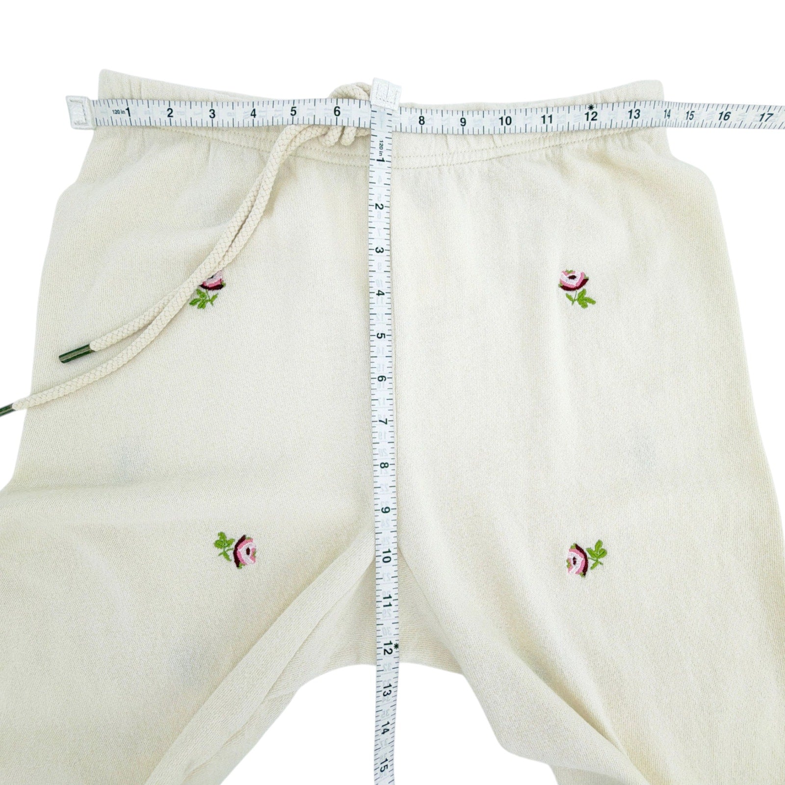 THE GREAT. The Stadium Sweatpant. Washed White with Embroidered Roses 0|XS The Great.
