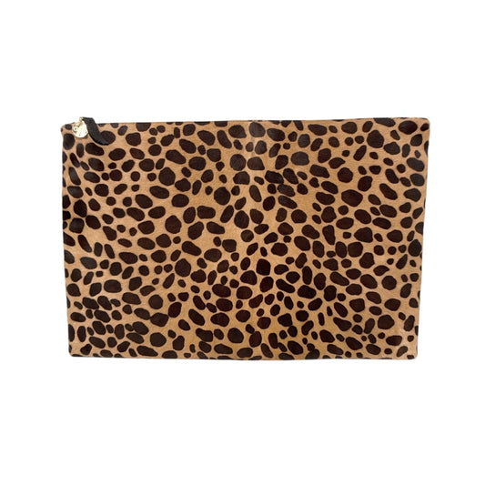 CLARE V. Oversized Laptop Clutch in Leopard