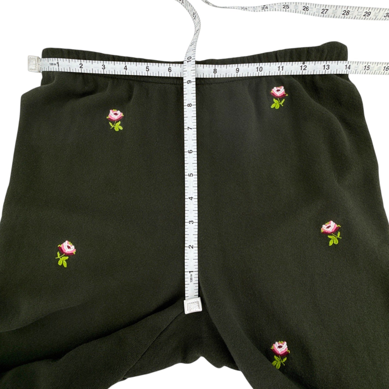 THE GREAT. The Stadium Sweatpant. Woodland Green With Embroidered Roses 0|XS The Great.