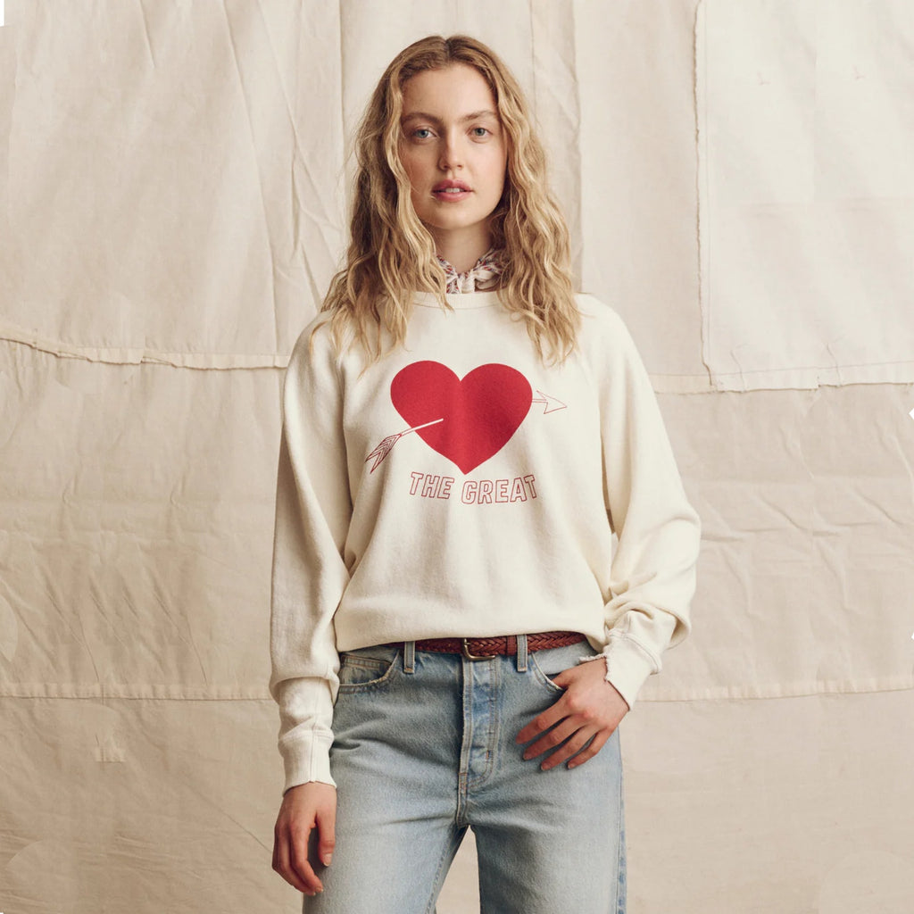 THE GREAT. The College Sweatshirt in Washed White with Red Heart Graphic 2|M The Great.