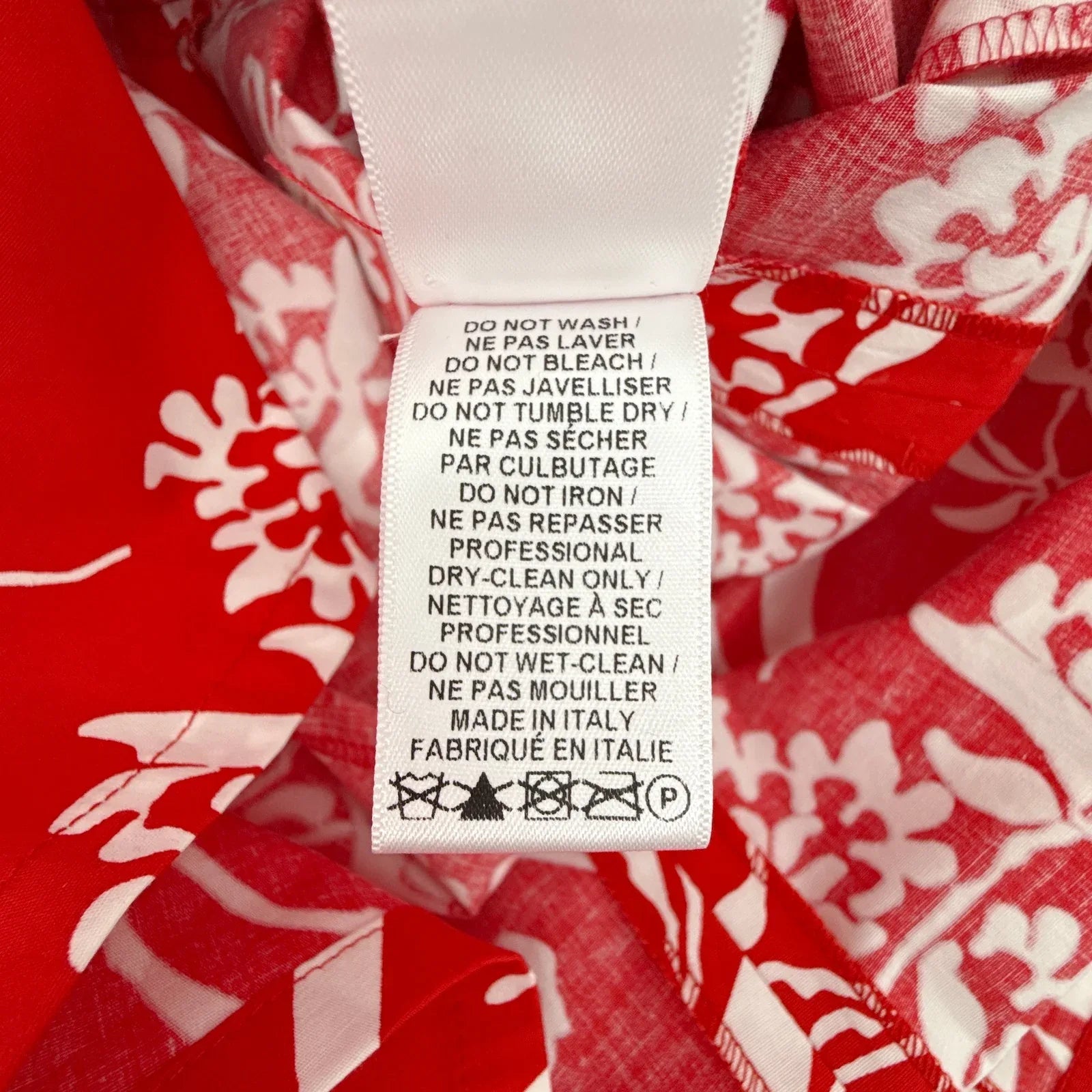 CAROLINA HERRERA Red Printed Short Sleeve Shirtdress in Red 6|M - flyKAMP