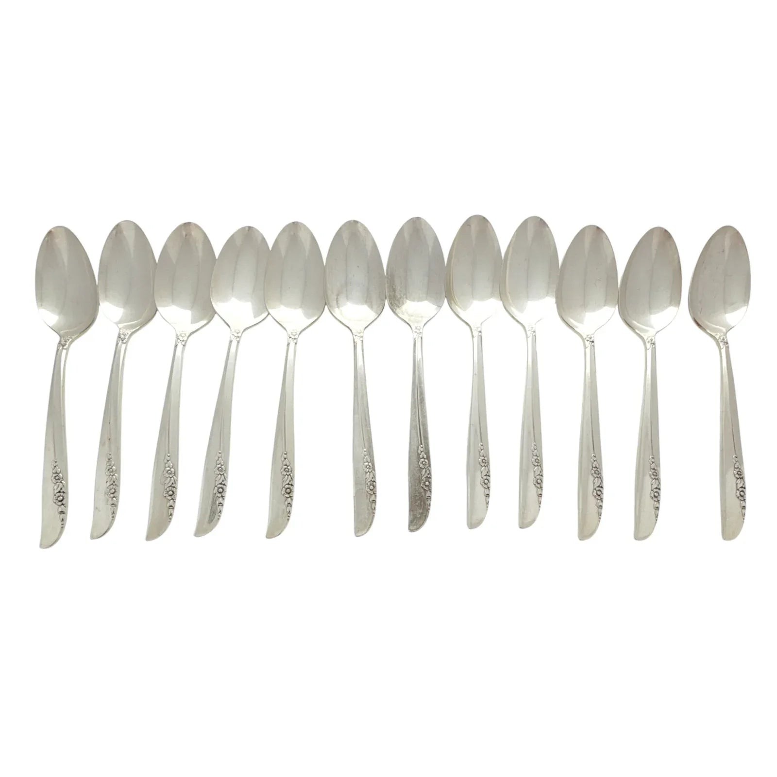 ONEIDA LTD. 1881 ROGERS Lilac Time Pattern Silverplate Flatware 73 Piece Set - flyKAMP