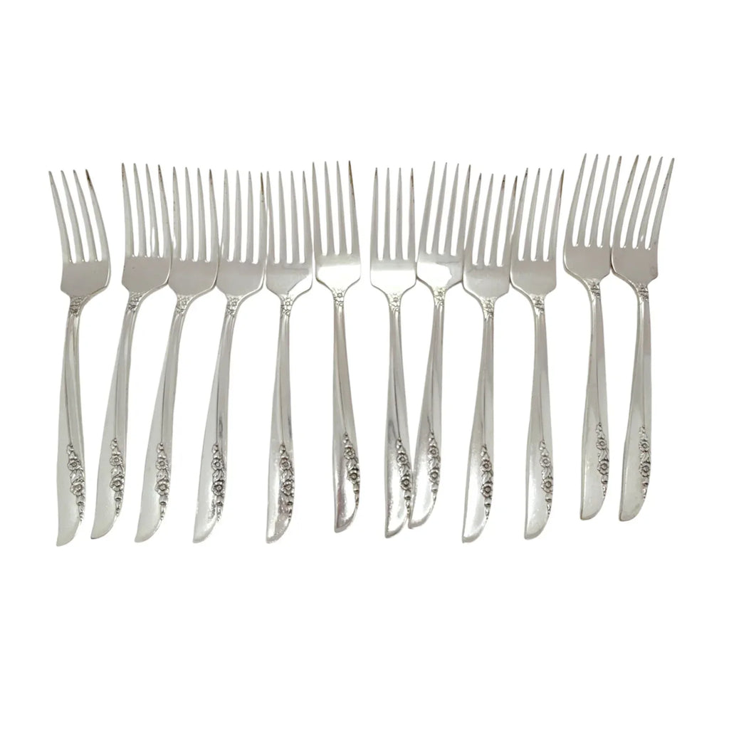 ONEIDA LTD. 1881 ROGERS Lilac Time Pattern Silverplate Flatware 73 Piece Set - flyKAMP