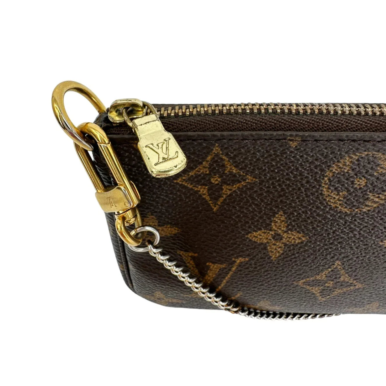 LOUIS VUITTON Pochette Accessoires Monogram Canvas Mini - flyKAMP