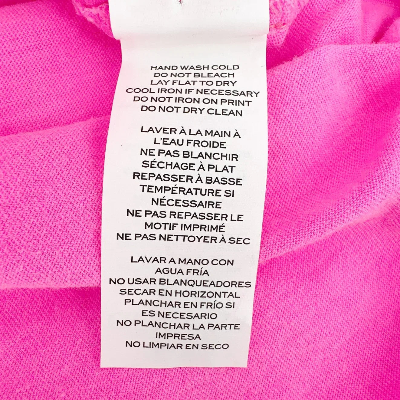 MARC JACOBS Fluorescent Logo Print Tee in Bright Pink S - flyKAMP