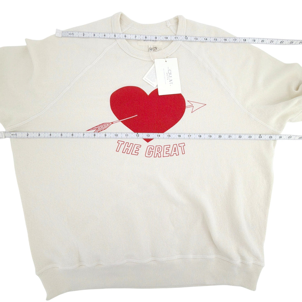 THE GREAT. The College Sweatshirt in Washed White with Red Heart Graphic 2|M The Great.