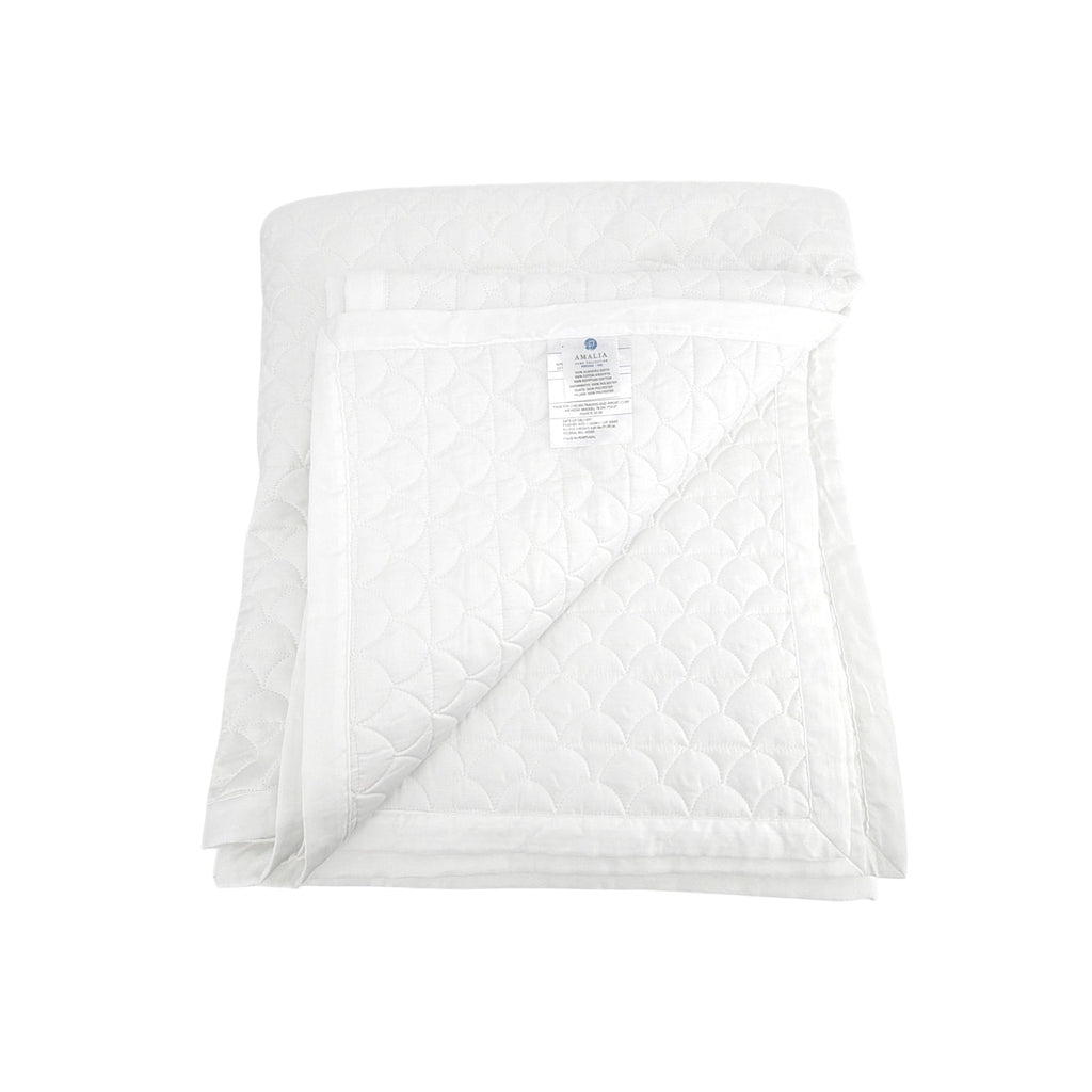 AMALIA Home Collection 430 Thread Count Quilted Coverlet King in White Amalia