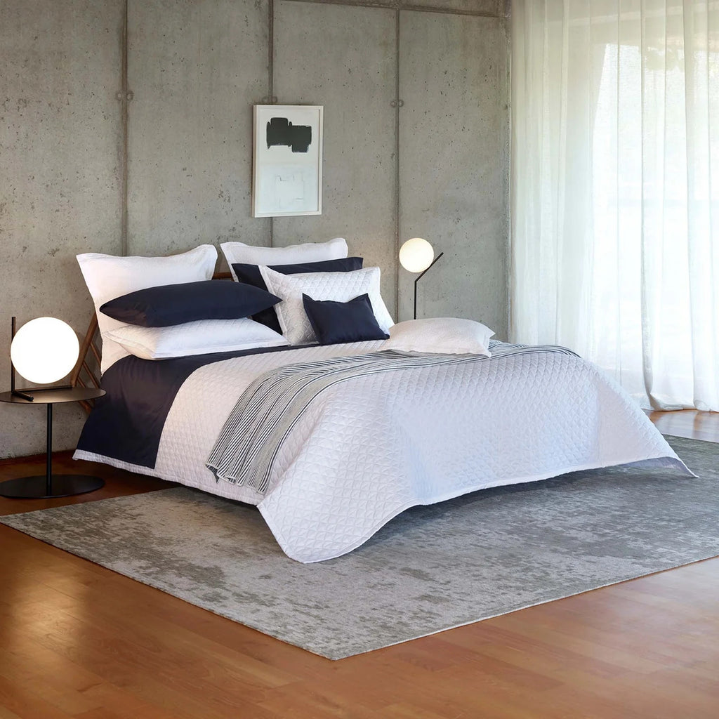 AMALIA Home Collection 430 Thread Count Quilted Coverlet King in White Amalia