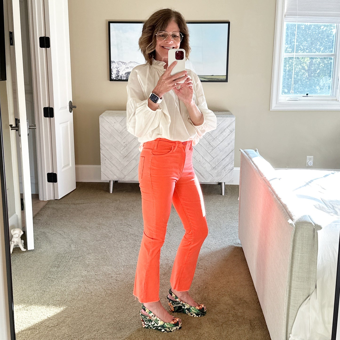 MOTHER The Hustler Ankle Fray Hopscotch Corduroy in Coral 24