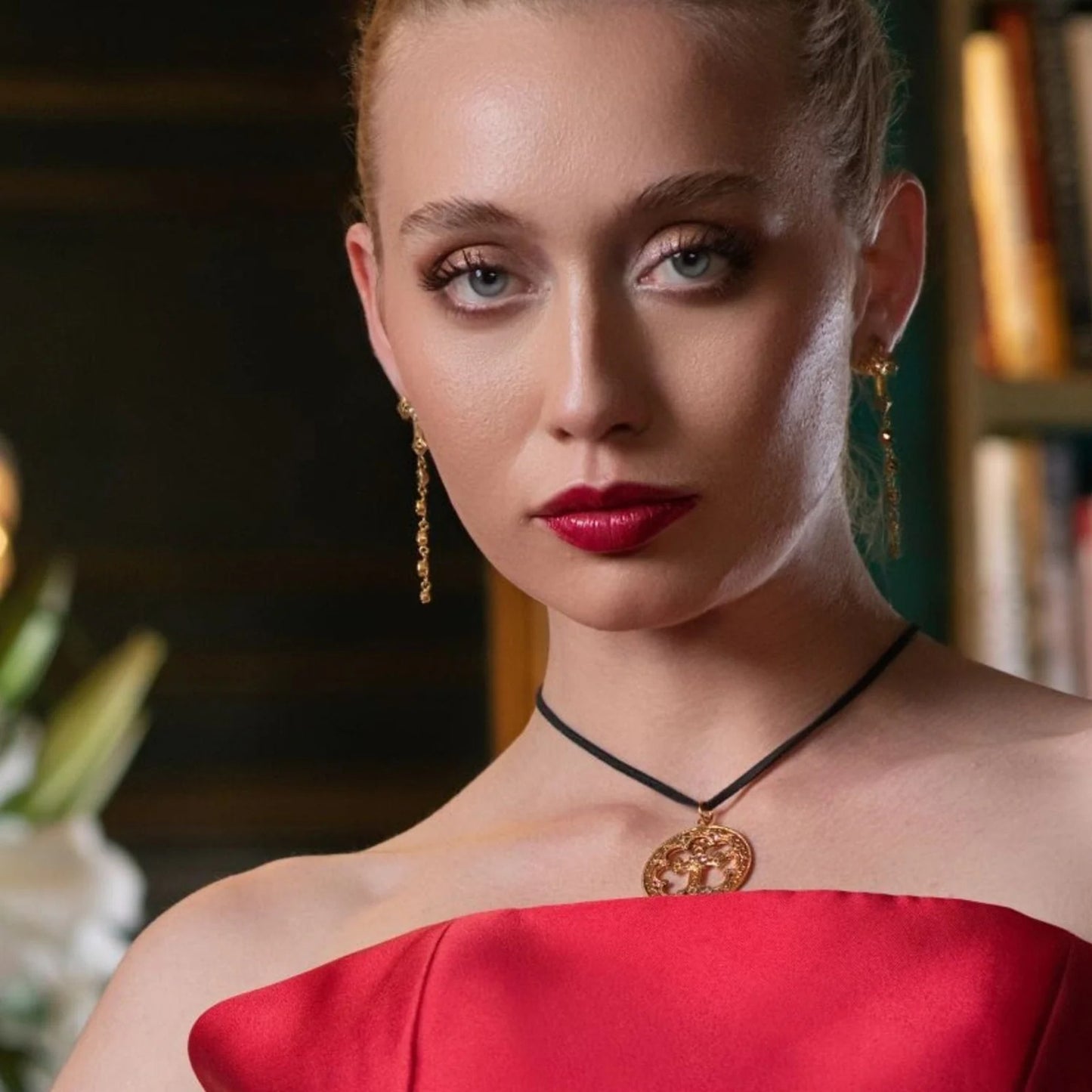 VIRGINS SAINTS & ANGELS VSA Basilica Hope Medallion in Gold