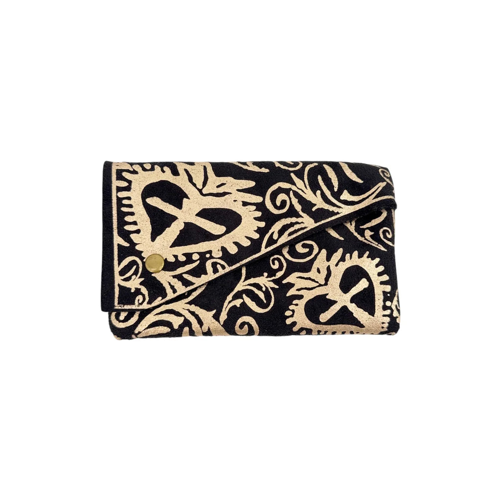 VIRGINS SAINTS & ANGELS VSA Sacred Flame Charm in Gold - flyKAMP