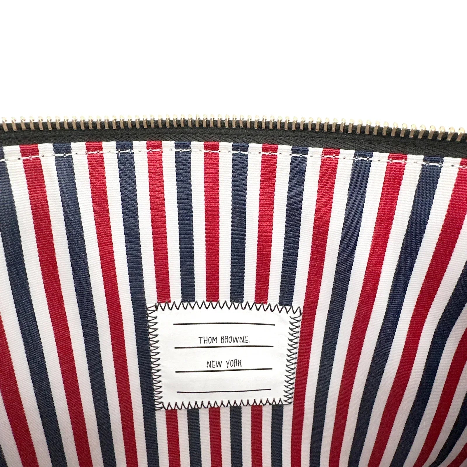 THOM BROWNE Mini Pebble Grain Gusset Folio - flyKAMP