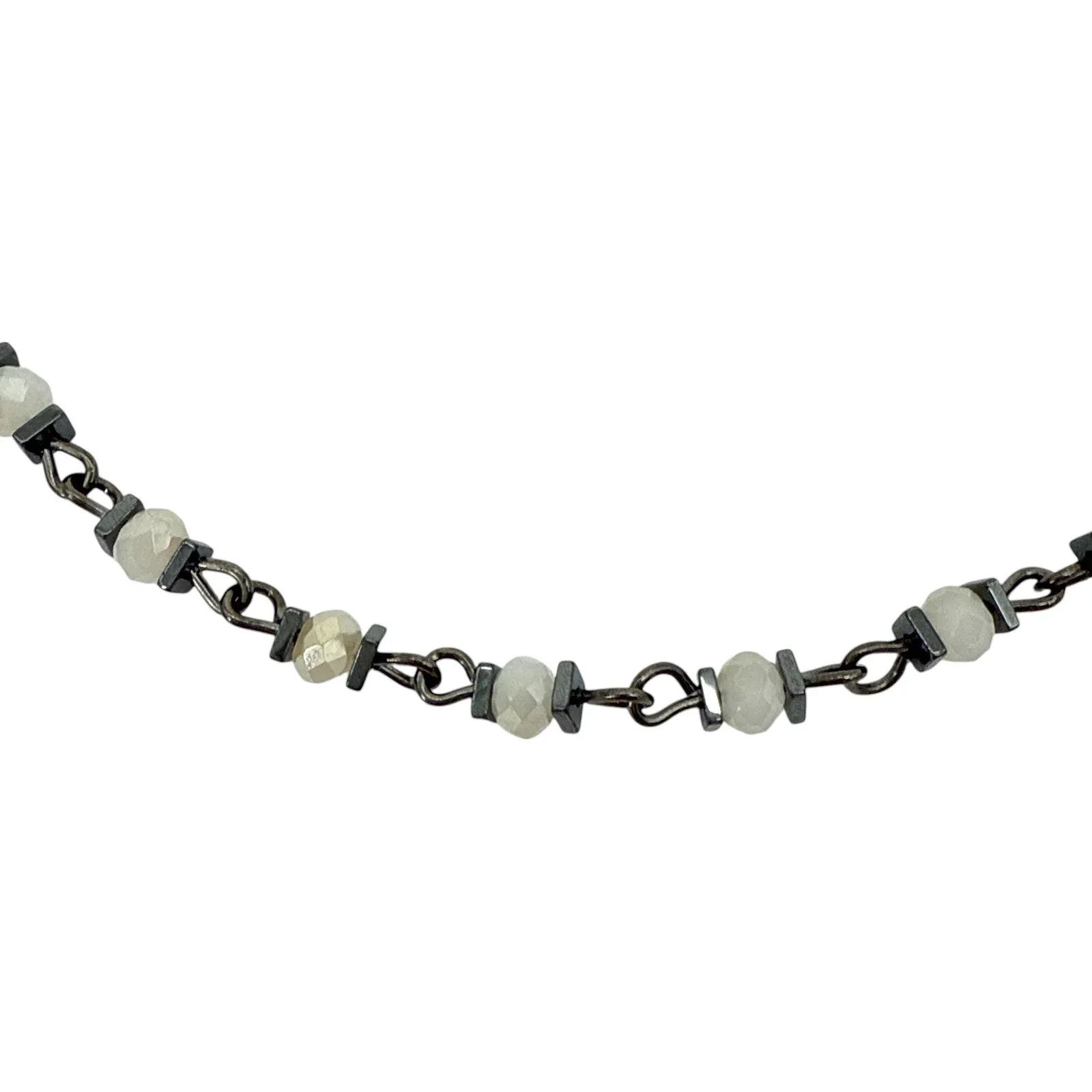 VIRGINS SAINTS & ANGELS VSA Sweetheart Crystal Choker in Gunmetal - flyKAMP