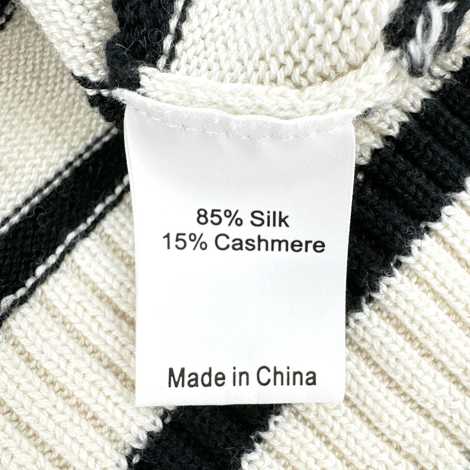LA LIGNE Antoine V Neck Sweater XS - flyKAMP