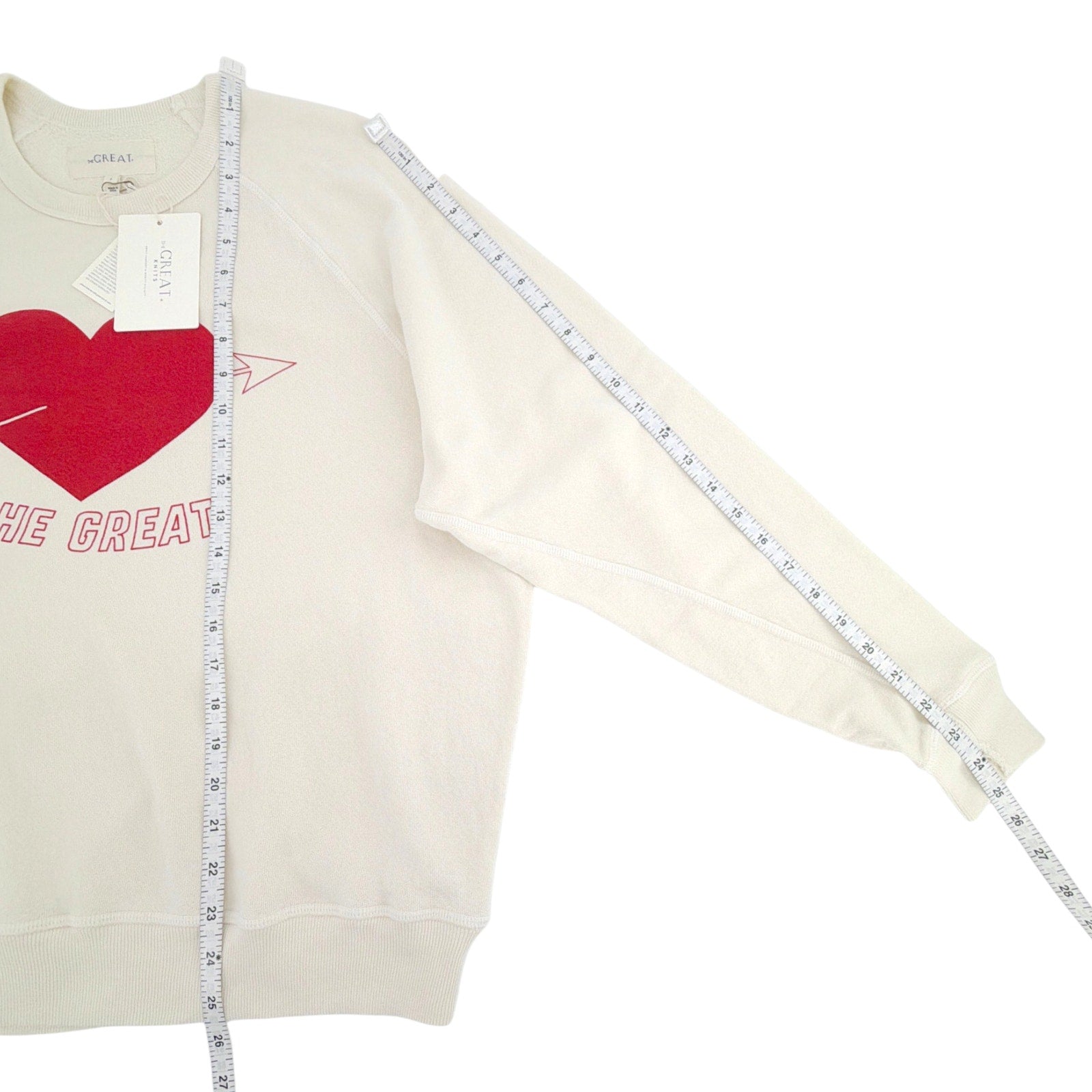 THE GREAT. The College Sweatshirt in Washed White with Red Heart Graphic 2|M The Great.