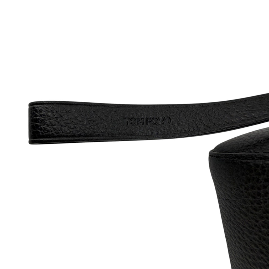 TOM FORD Medium Leather Cosmetics Case in Black Tom Ford