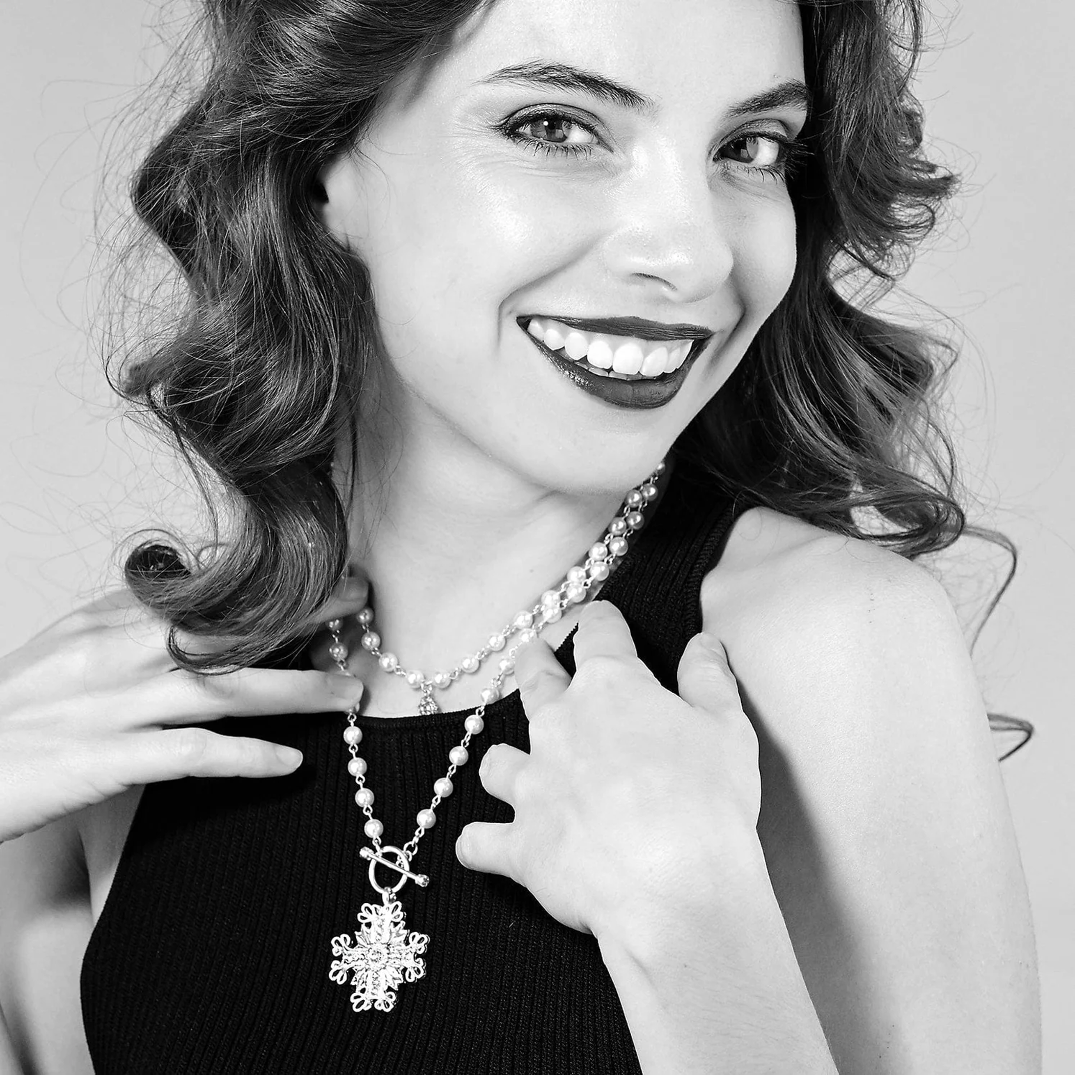 VIRGINS SAINTS & ANGELS VSA Electra Cross Medallion in Gunmetal