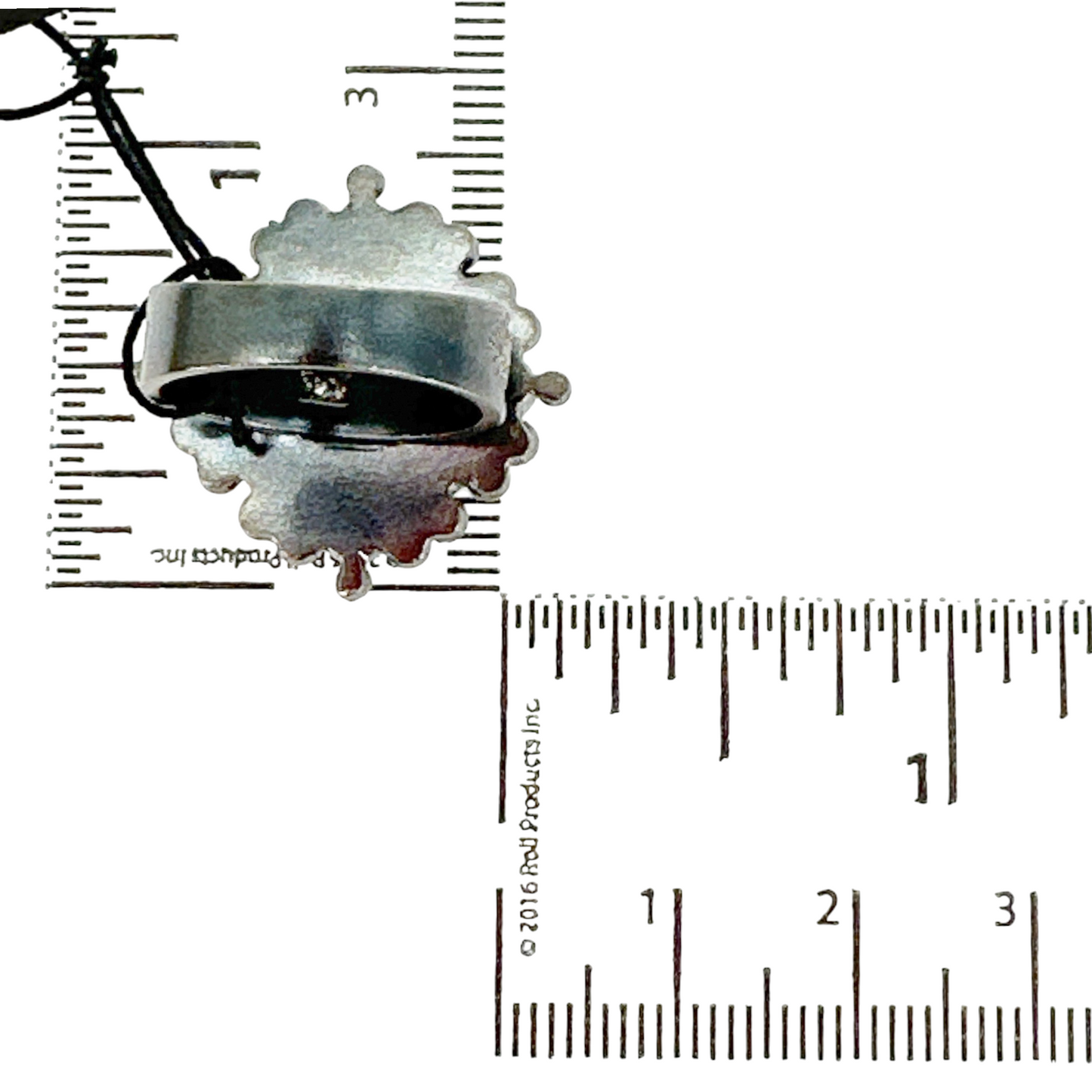 VIRGINS SAINTS & ANGELS VSA Petite Cloister Zia Ring in Gunmetal