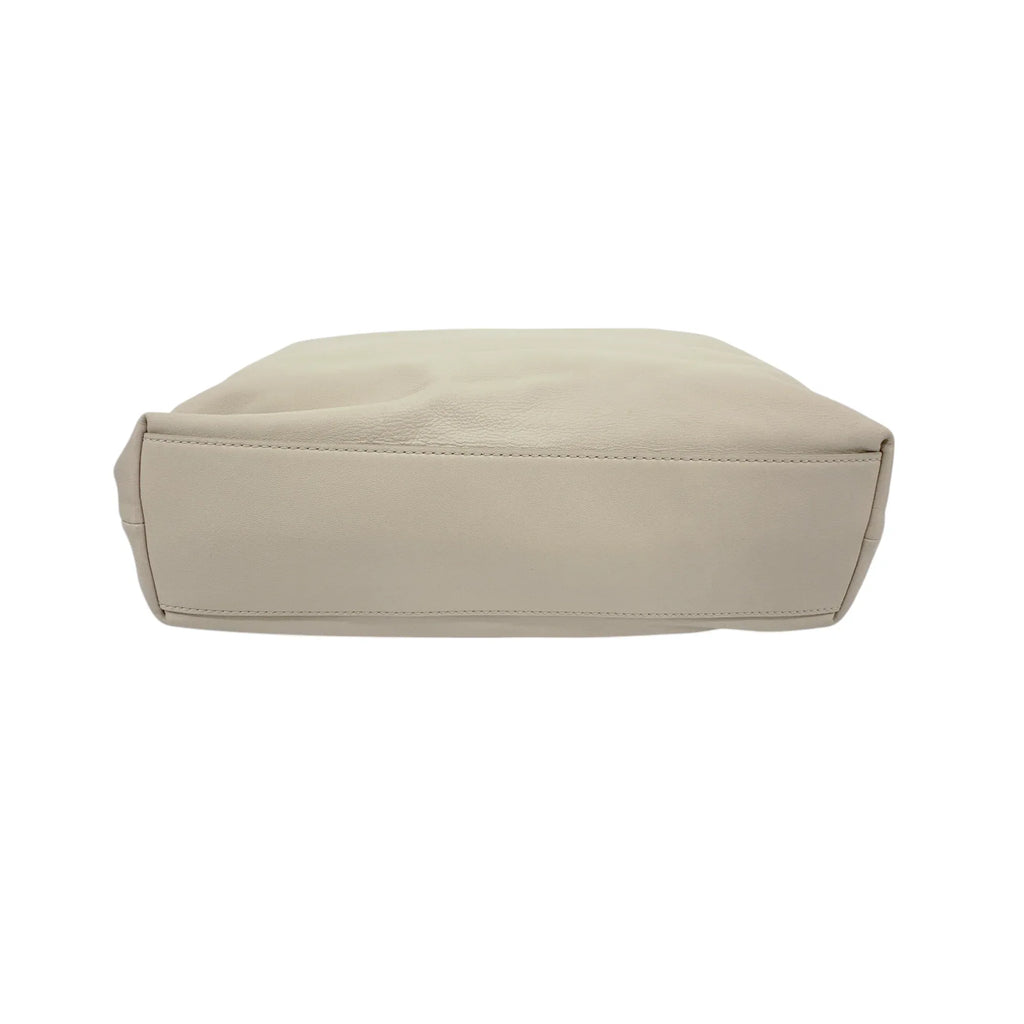 VERONICA BEARD Leather Slouch Bag in Ivory - flyKAMP