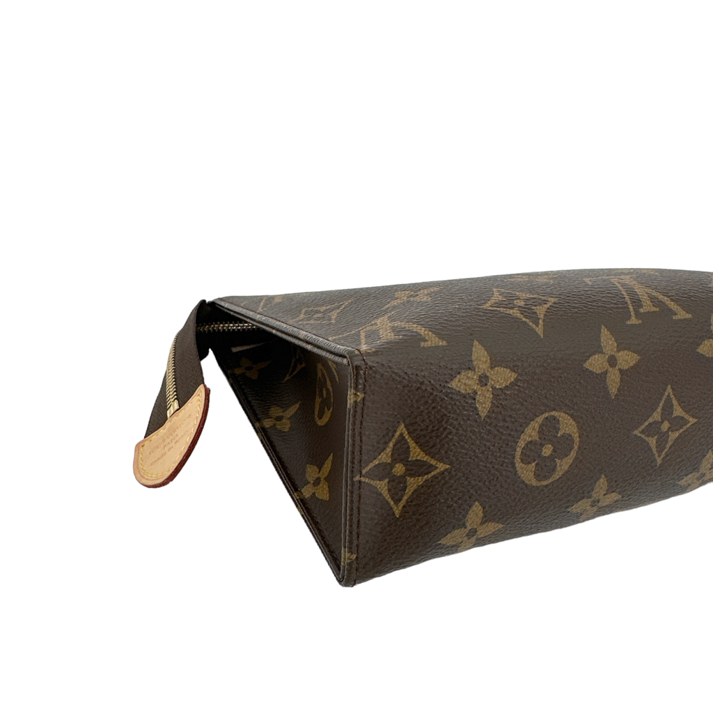 LOUIS VUITTON Toilet Pouch 19 Louis Vuitton