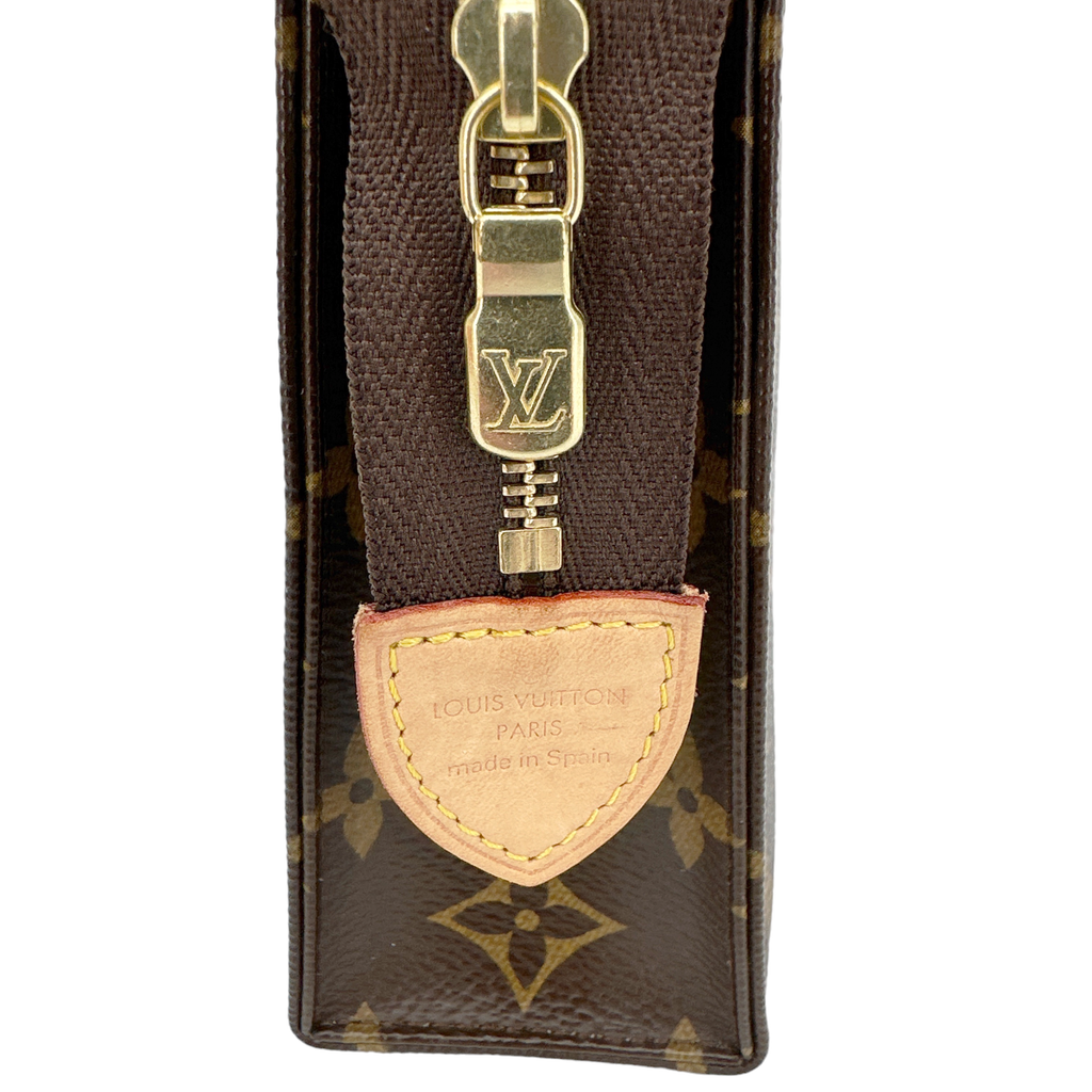 LOUIS VUITTON Toilet Pouch 19 Louis Vuitton