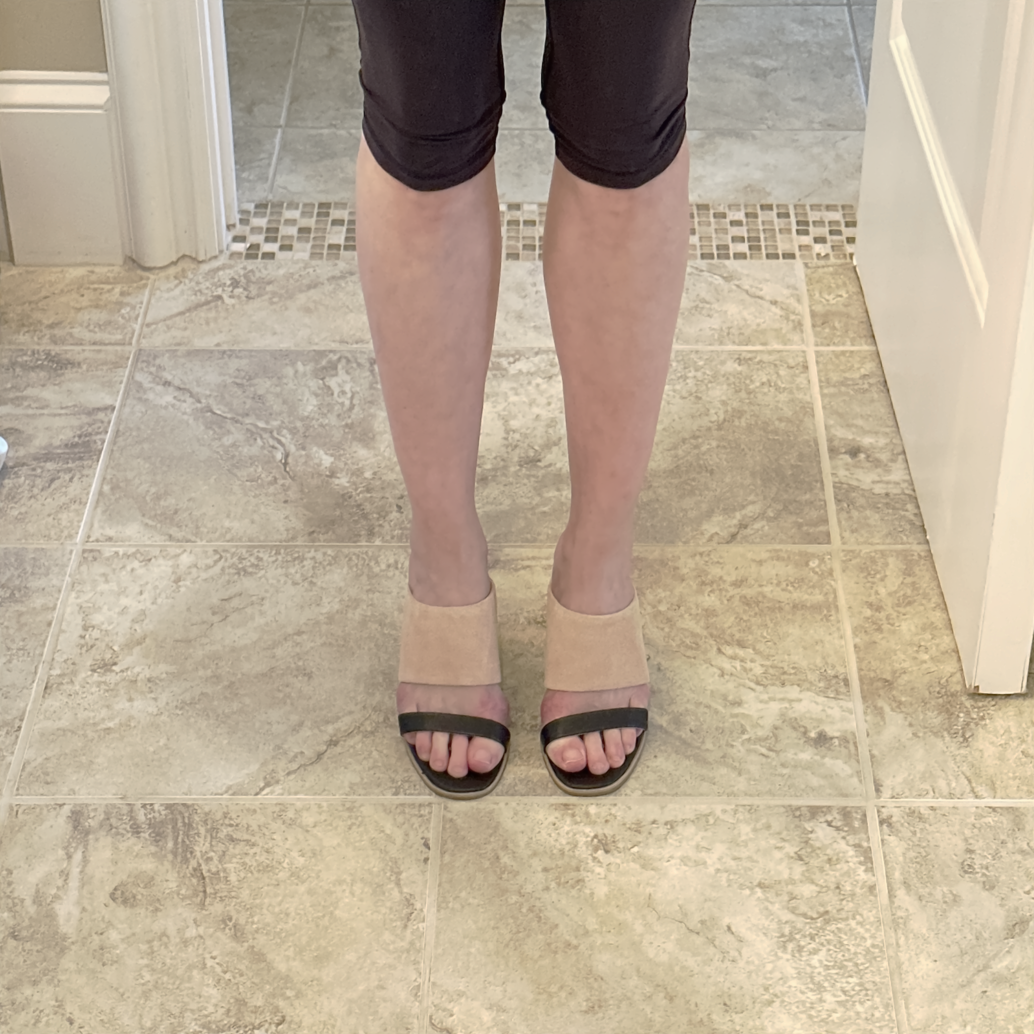 SEYCHELLES Lyra Black and Nude Leather Mules 6.5 Seychelles