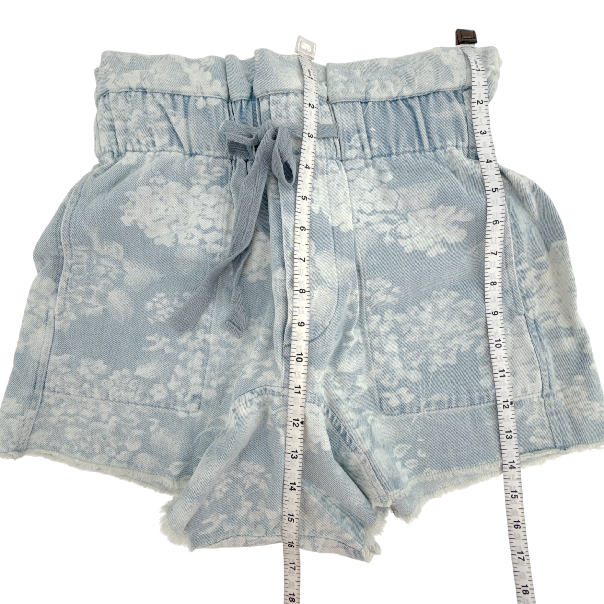 THE GREAT. The Midland Frayed Shorts in Blue Floral 0|XS The Great.