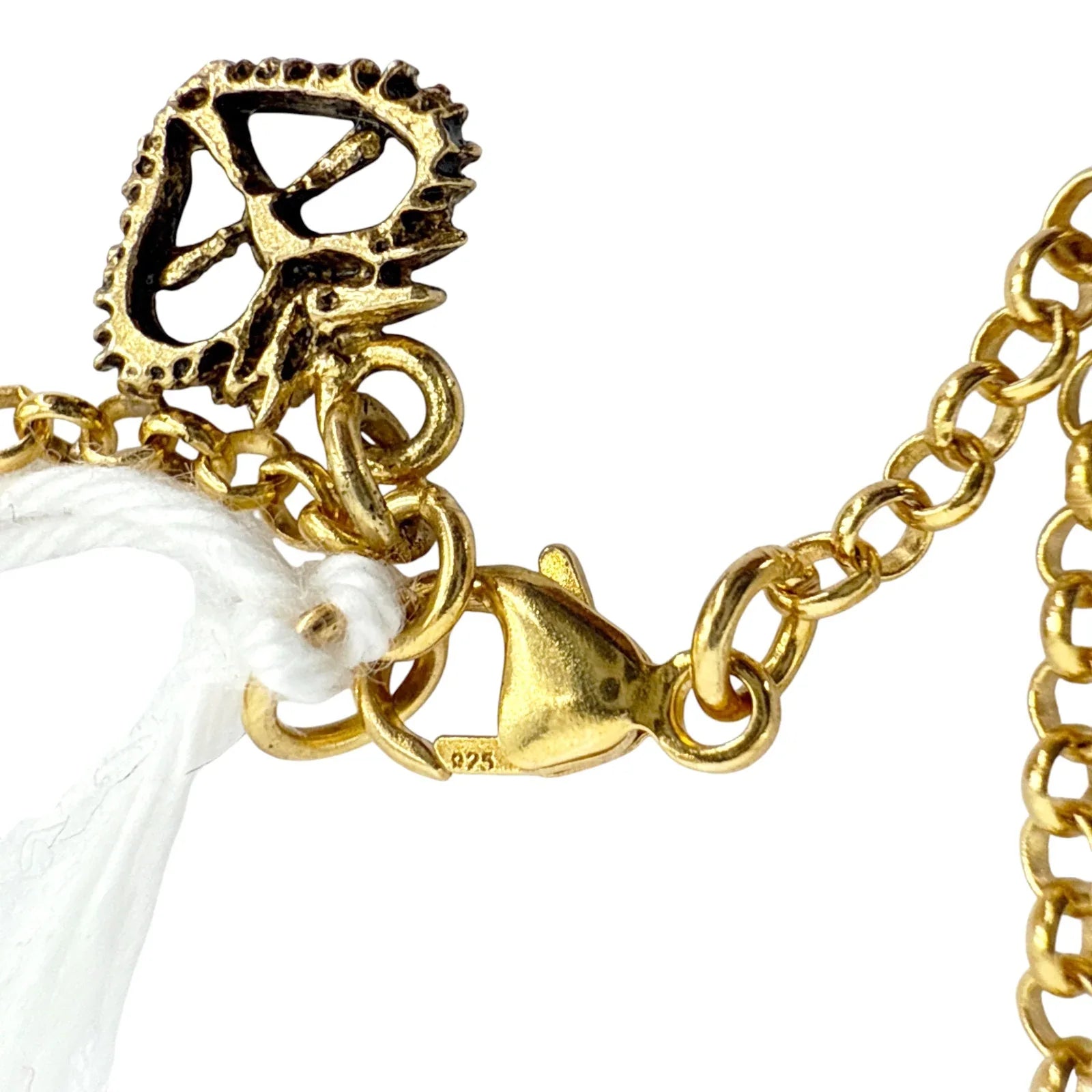 VIRGINS SAINTS & ANGELS VSA Sacred Heart Relic Charm Necklace - flyKAMP