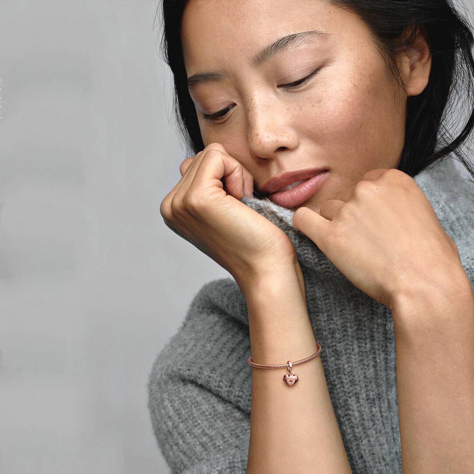 PANDORA Festive Bell Dangle Charm 14k Rose Gold Plating (Copy)